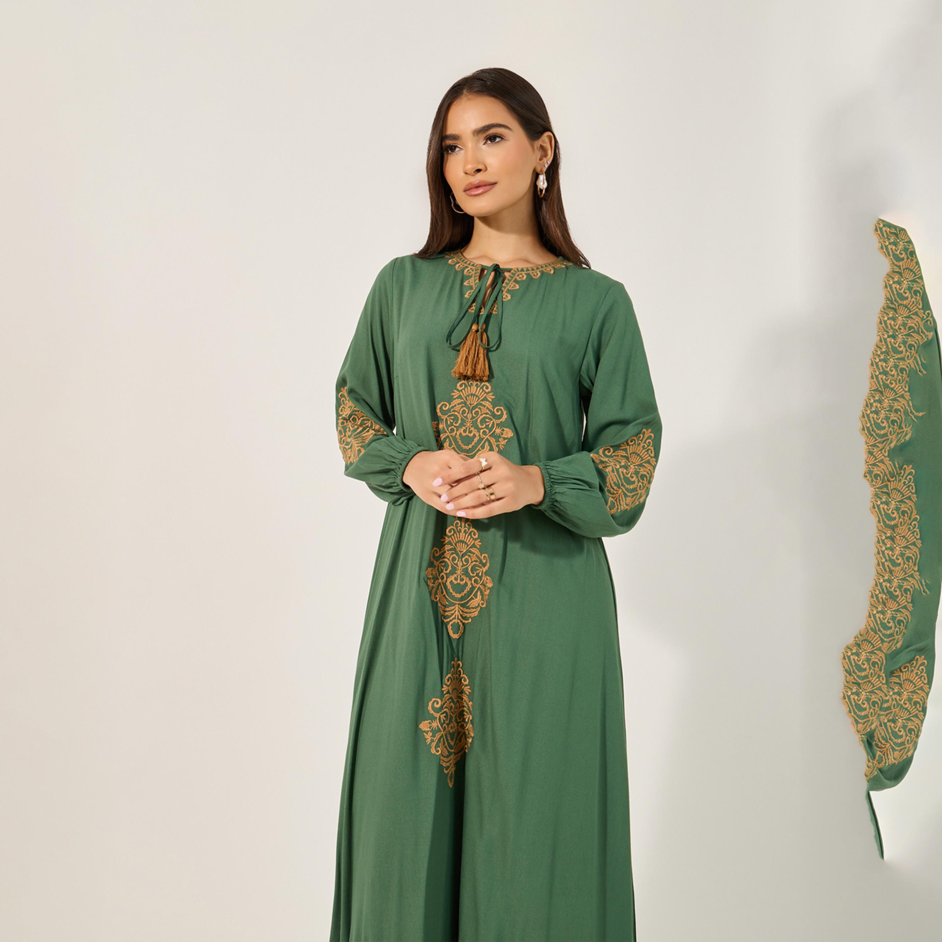 ستايلي - فستان ماكسي مطرز بأكمام طويلة-women-clothing-dresses-image-3