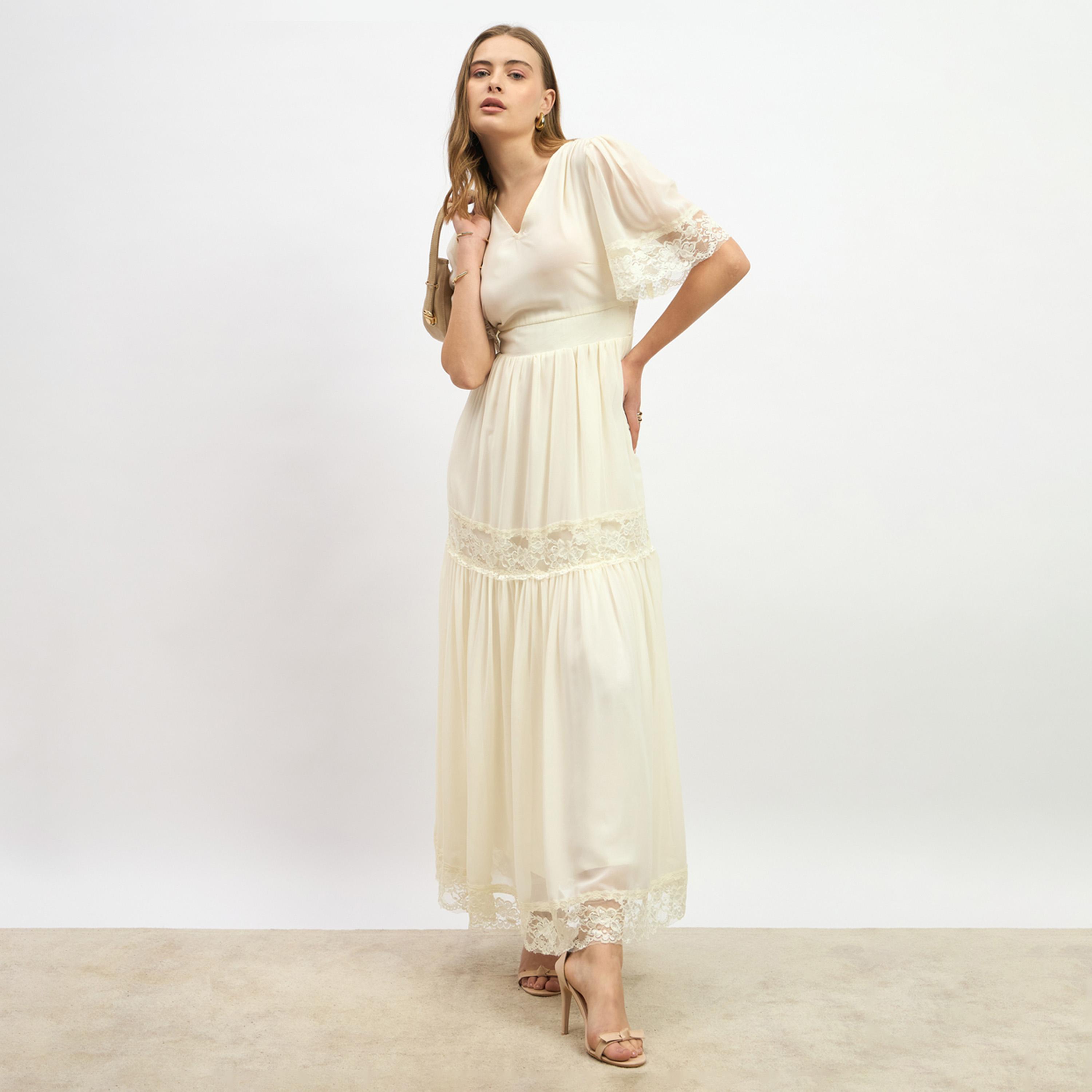 ستايلي - فستان ماكسي طبقات سادة بأكمام واسعة مع حواف من الدانتيل-women-clothing-dresses-image-1