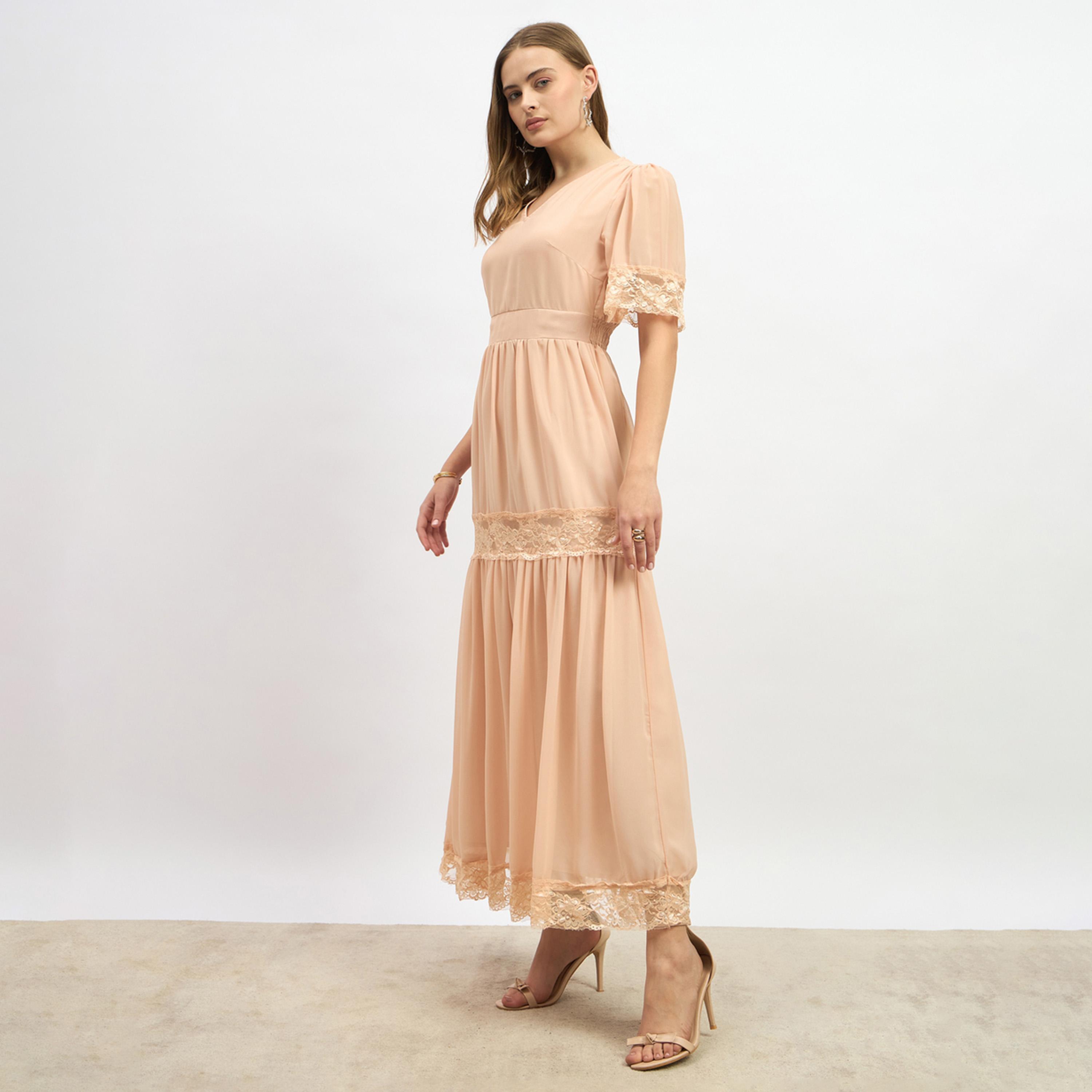 ستايلي - فستان ماكسي طبقات سادة بأكمام واسعة مع حواف من الدانتيل-women-clothing-dresses-image-3