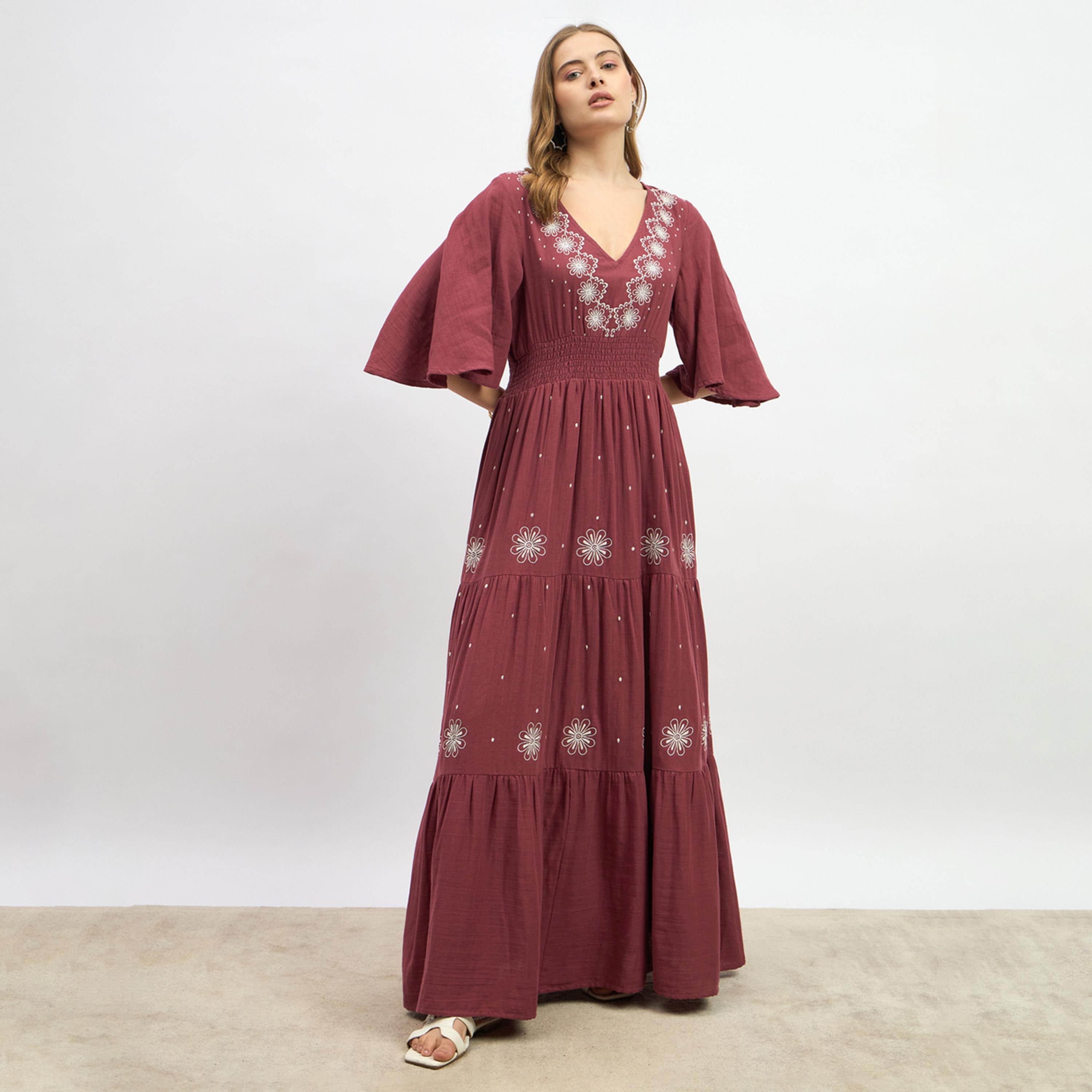ستايلي - فستان ماكسي مطرز متعدد الطبقات بأكمام جرس-women-clothing-dresses-image-2