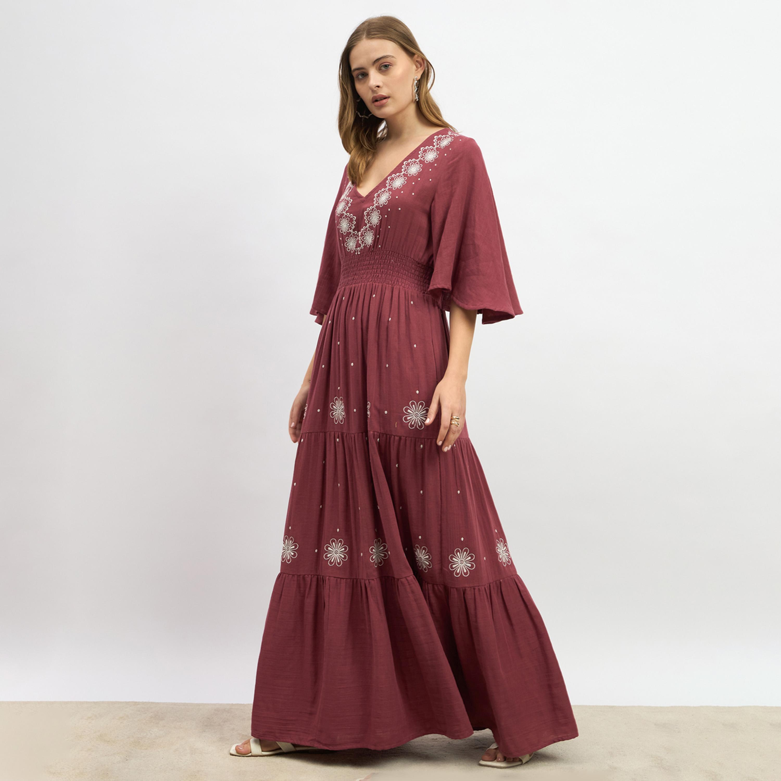 ستايلي - فستان ماكسي مطرز متعدد الطبقات بأكمام جرس-women-clothing-dresses-image-3