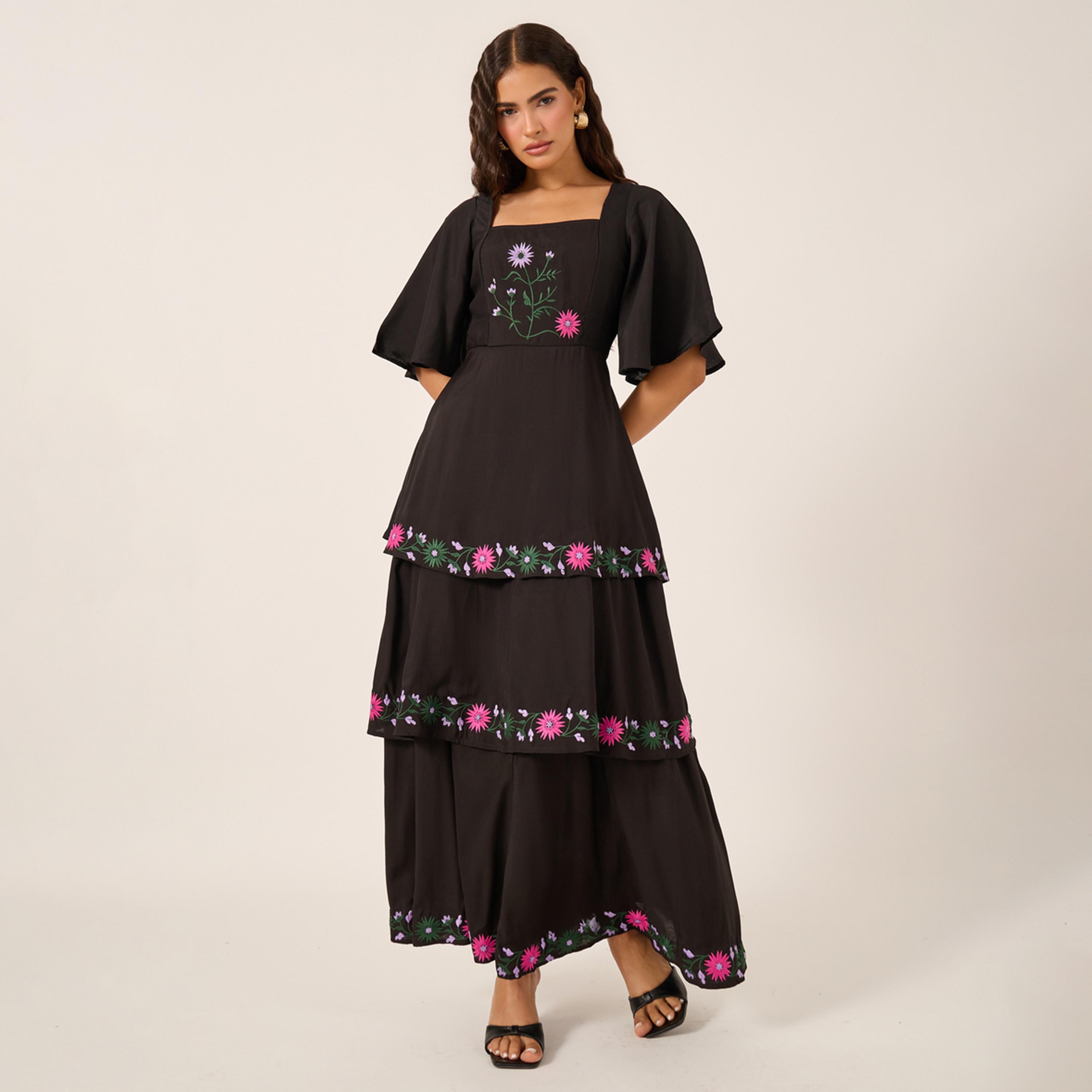 ستايلي - فستان ماكسي مطرز بأكمام تصل إلى الكوع-women-clothing-dresses-image-1