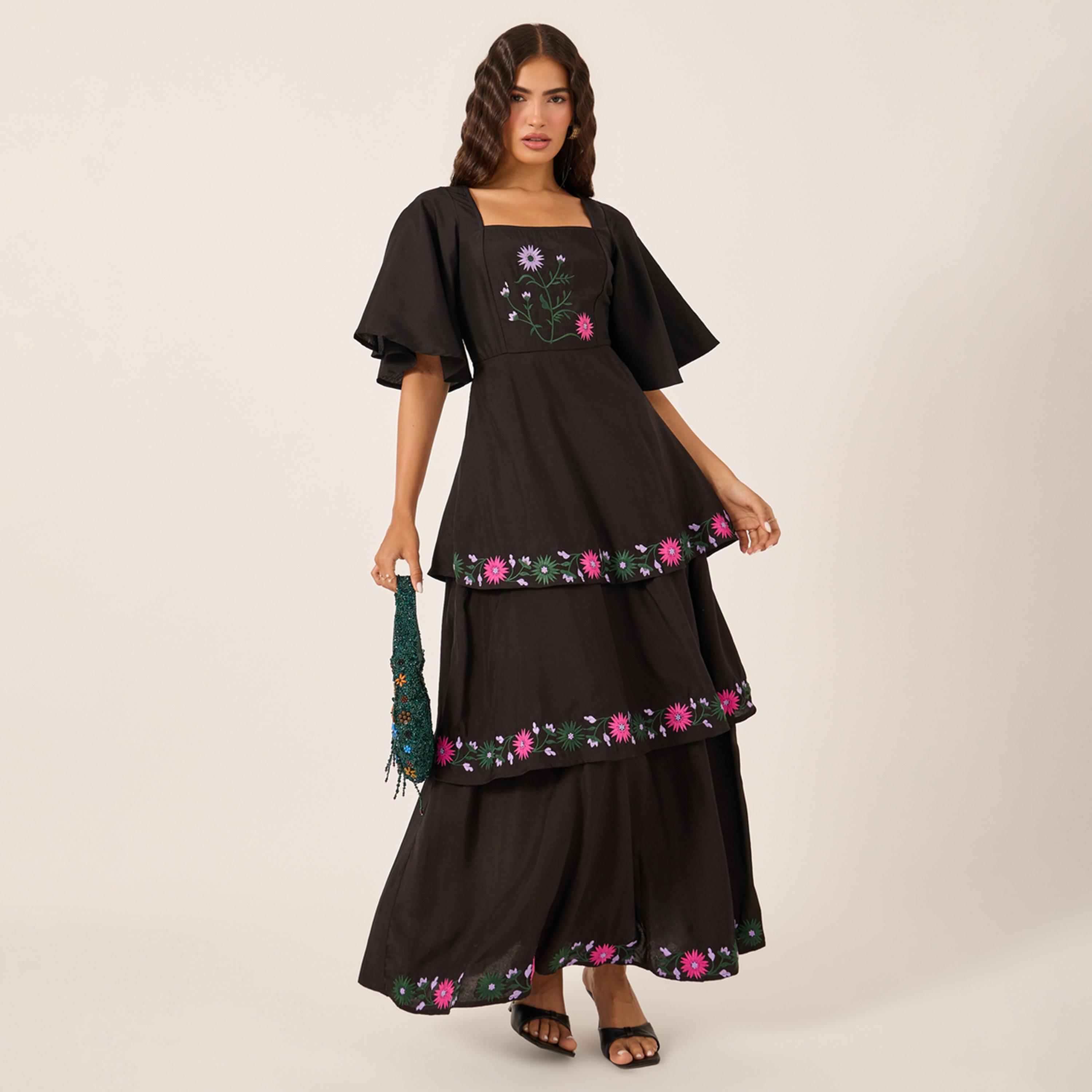 ستايلي - فستان ماكسي مطرز بأكمام تصل إلى الكوع-women-clothing-dresses-image-2