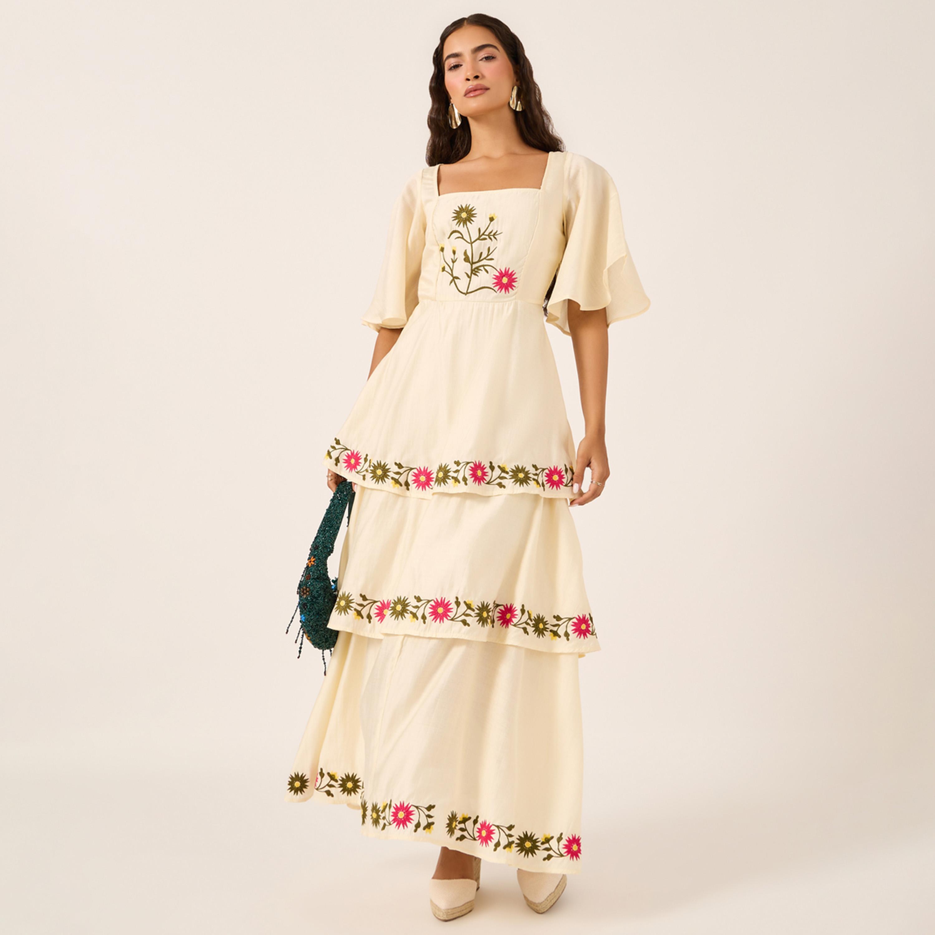 ستايلي - فستان ماكسي مطرز بأكمام تصل إلى الكوع-women-clothing-dresses-image-1