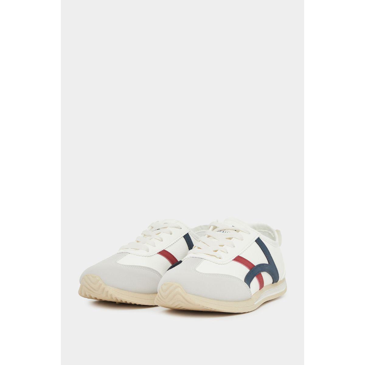 أحذية رياضية مخططة بأربطة-women-shoes-sneakers-image-5