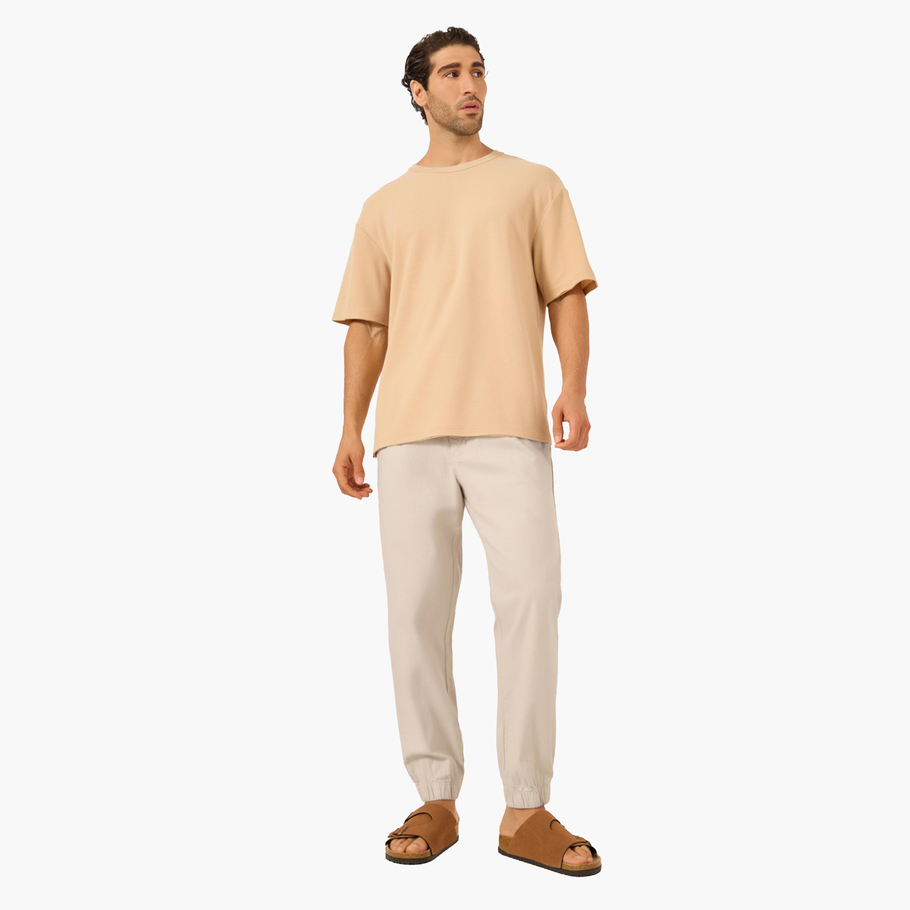 Styli Solid Relaxed Fit Elasticated Cuffed Joggers with Contrast Drawstring-men-clothing-bottoms-joggers-image-2