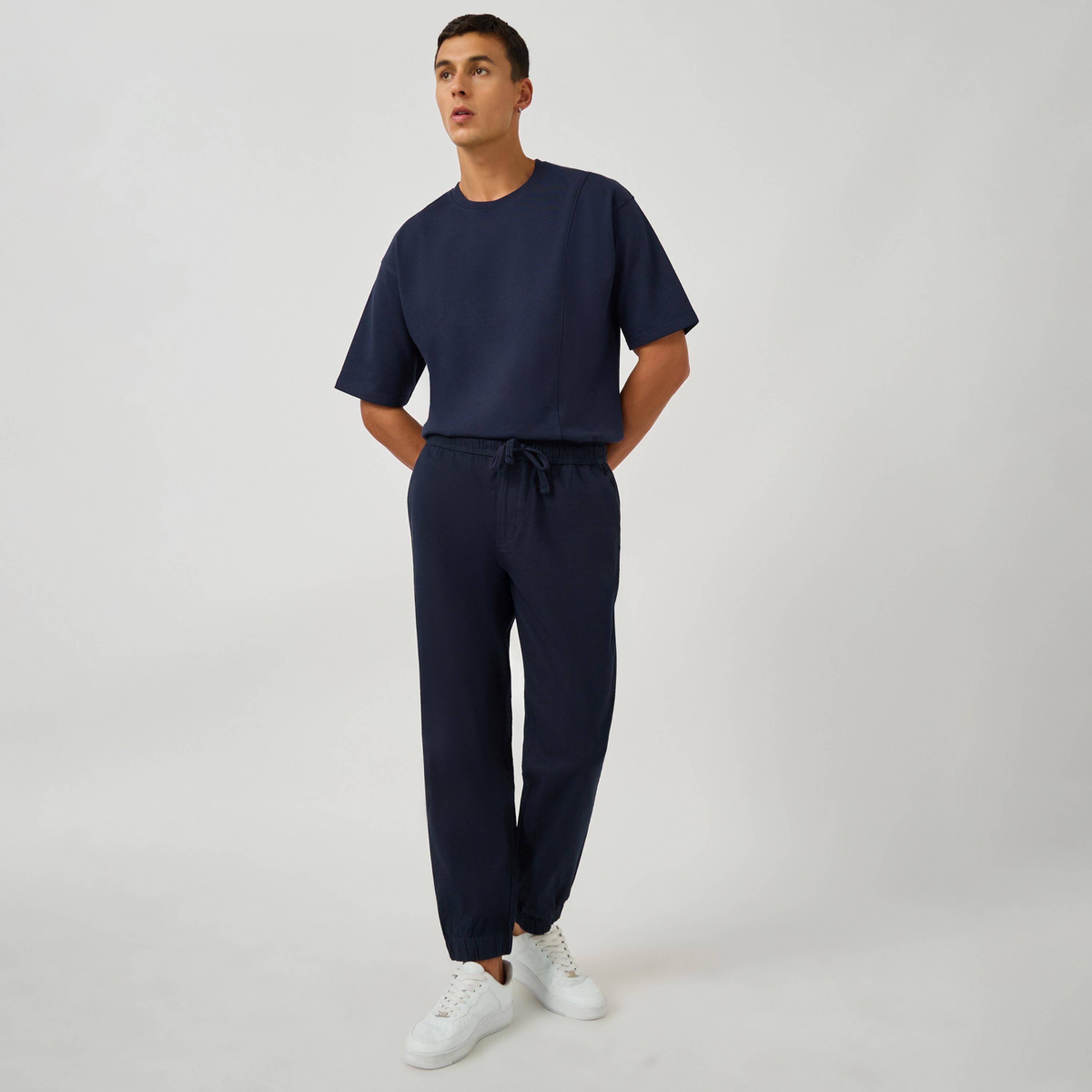 ستايلي - بنطال رياضي مريح سادة بحواف مطاطية ورباط-men-clothing-bottoms-joggers-image-4