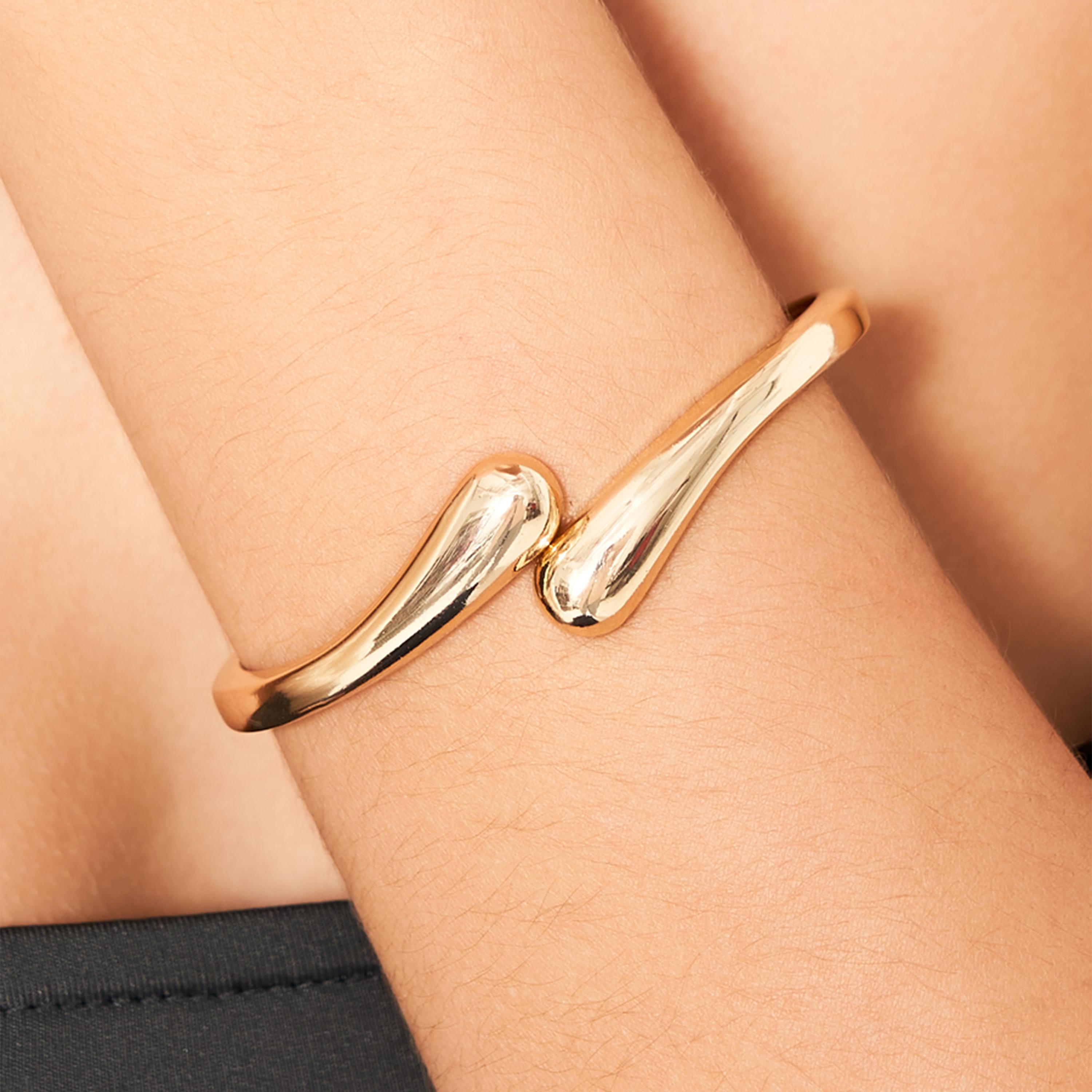 Styli Metallic Twisted Cuff Bangle-women-watchesandjewellery-jewellery-banglesandbracelets-image-1