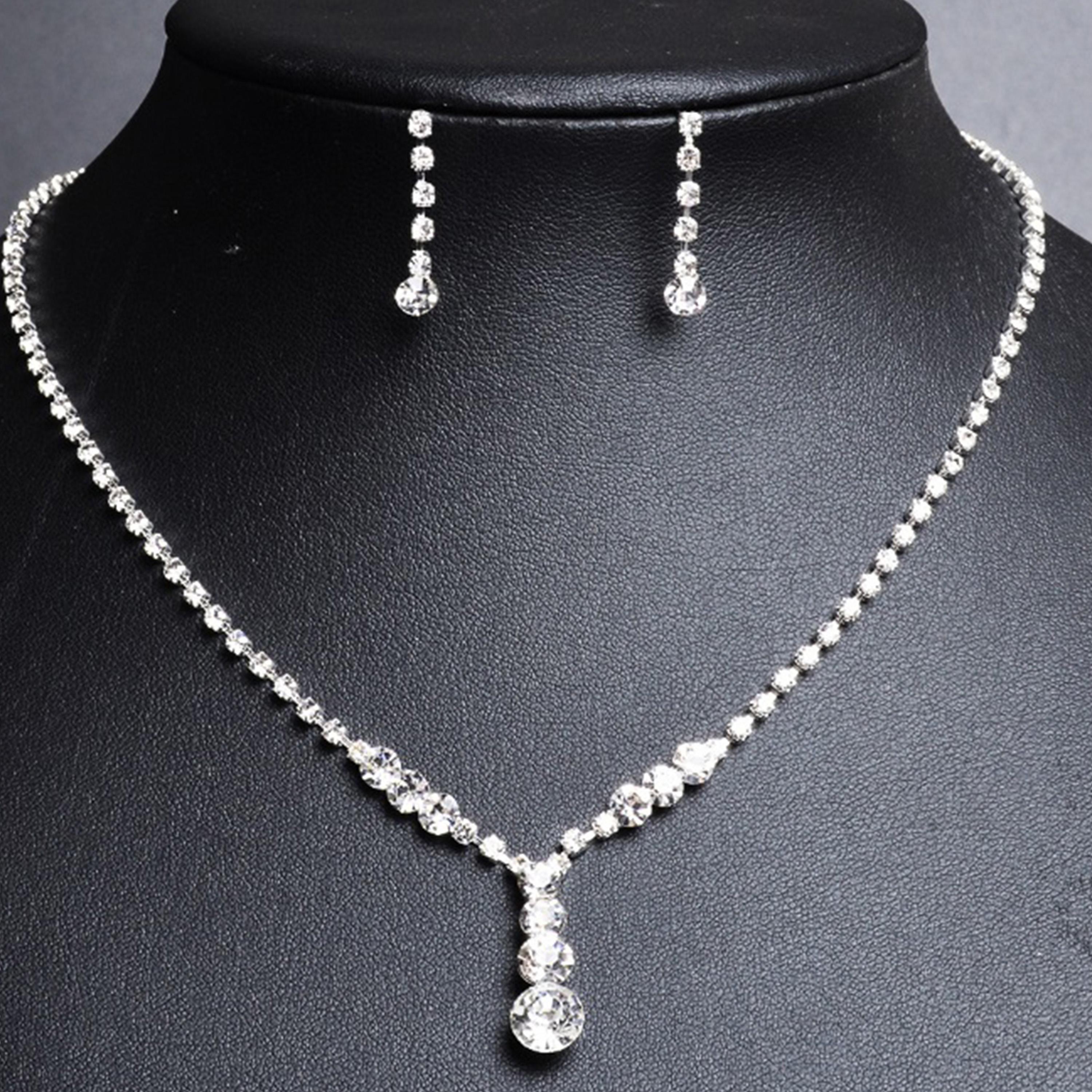 ستايلي - طقم مجوهرات من أقراط وقلادة كريستال صناعي-women-watchesandjewellery-jewellery-jewellerysets-image-5