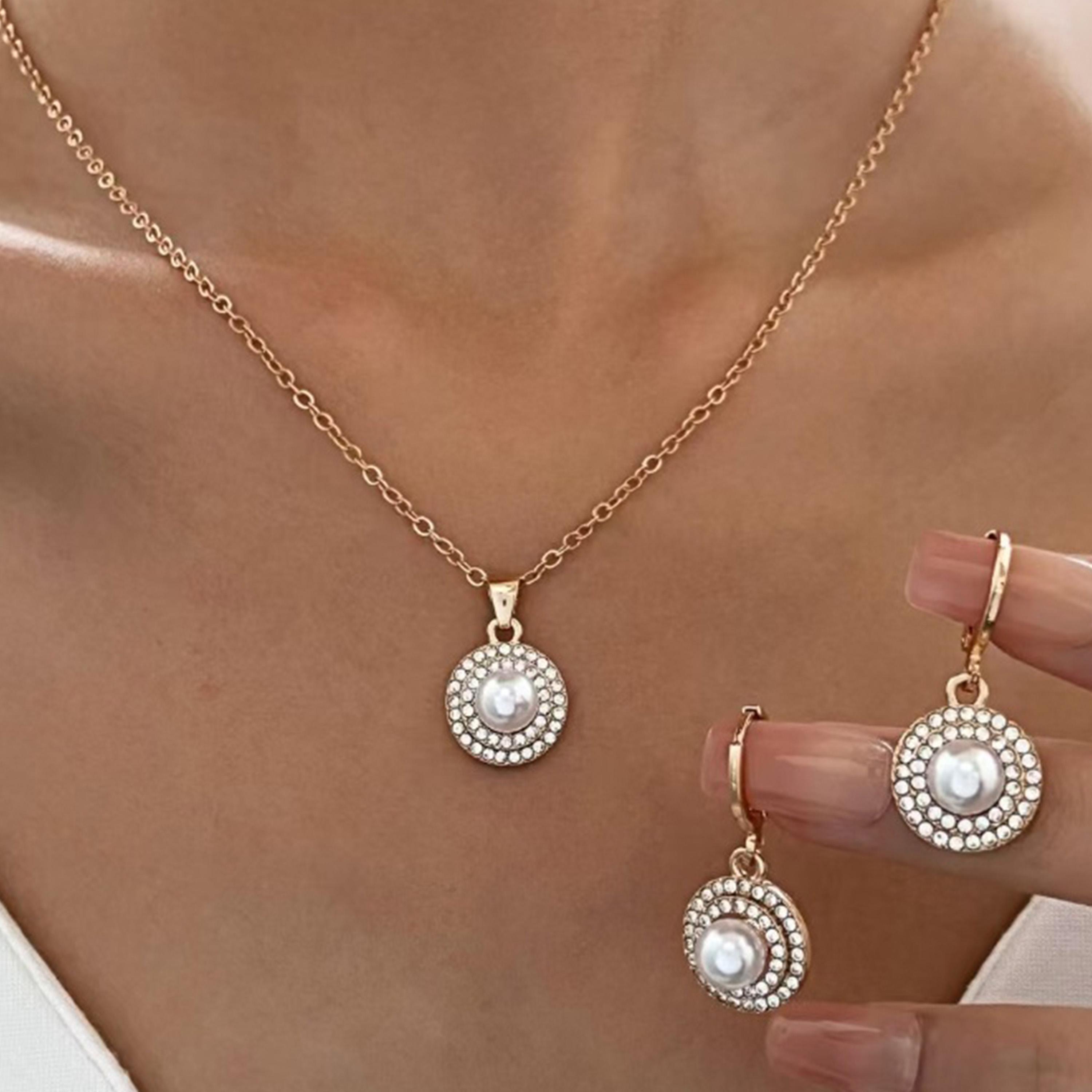 ستايلي - طقم من قطعتين - أقراط وسلسال مزين باللؤلؤ الصناعي-women-watchesandjewellery-jewellery-jewellerysets-image-4