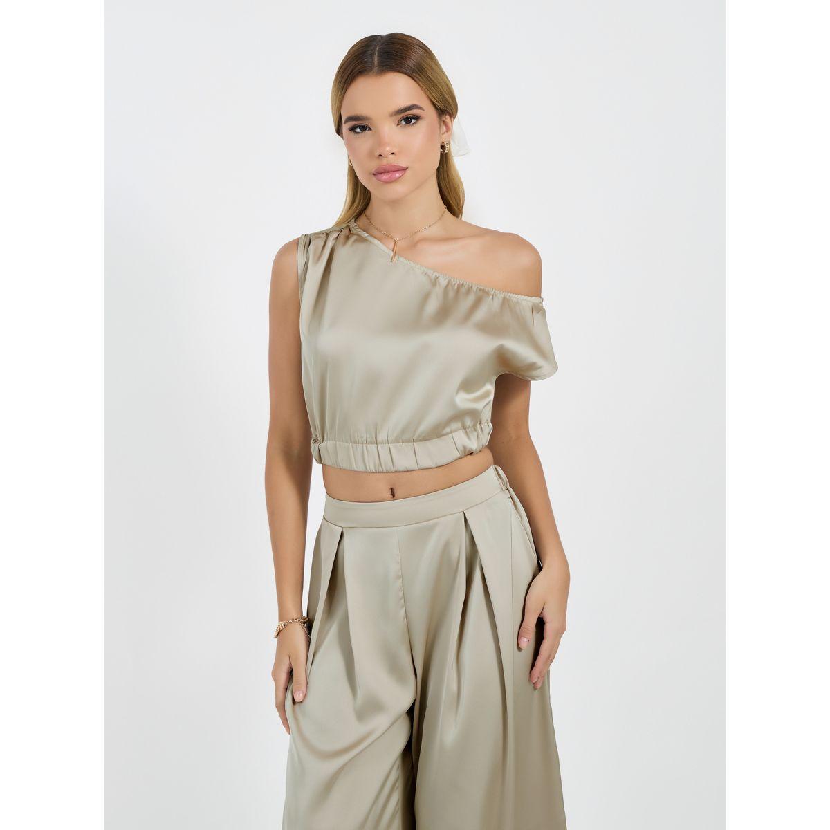 طقم منسق من بنطال بأرجل واسعة وبلوزة ساتان بلا أكمام-women-clothing-coordsets-image-2