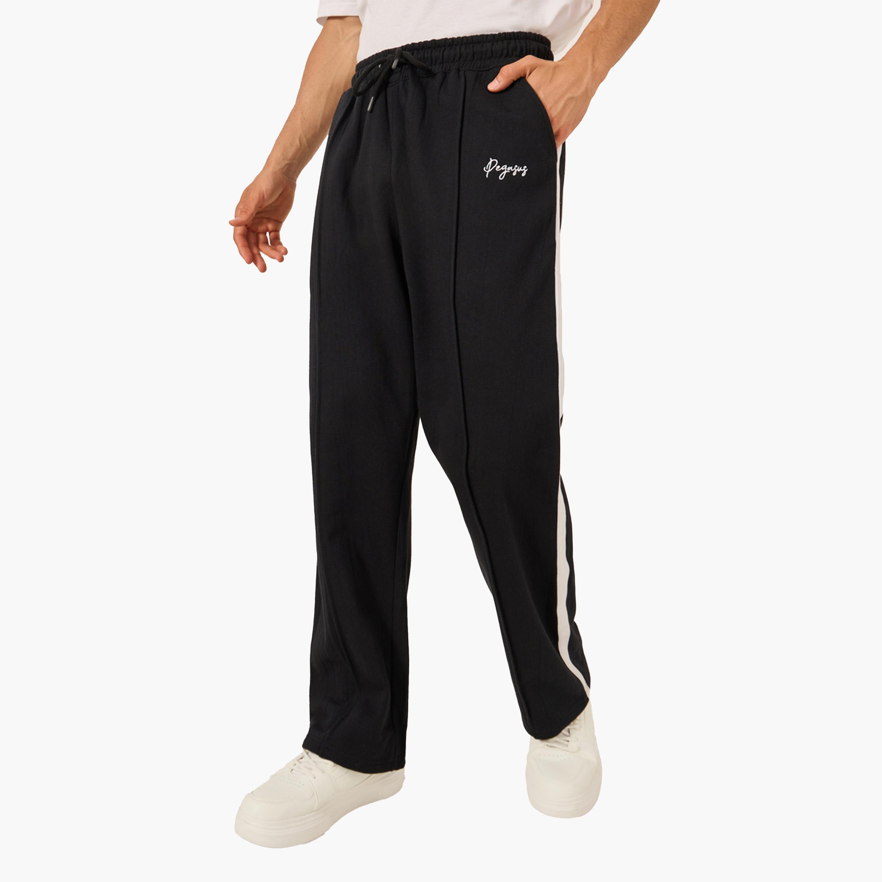 ستايلي - بنطال رياضي صوف كبير الحجم مع خطوط جانبية وتفاصيل مطبوعة-men-clothing-bottoms-joggers-image-1
