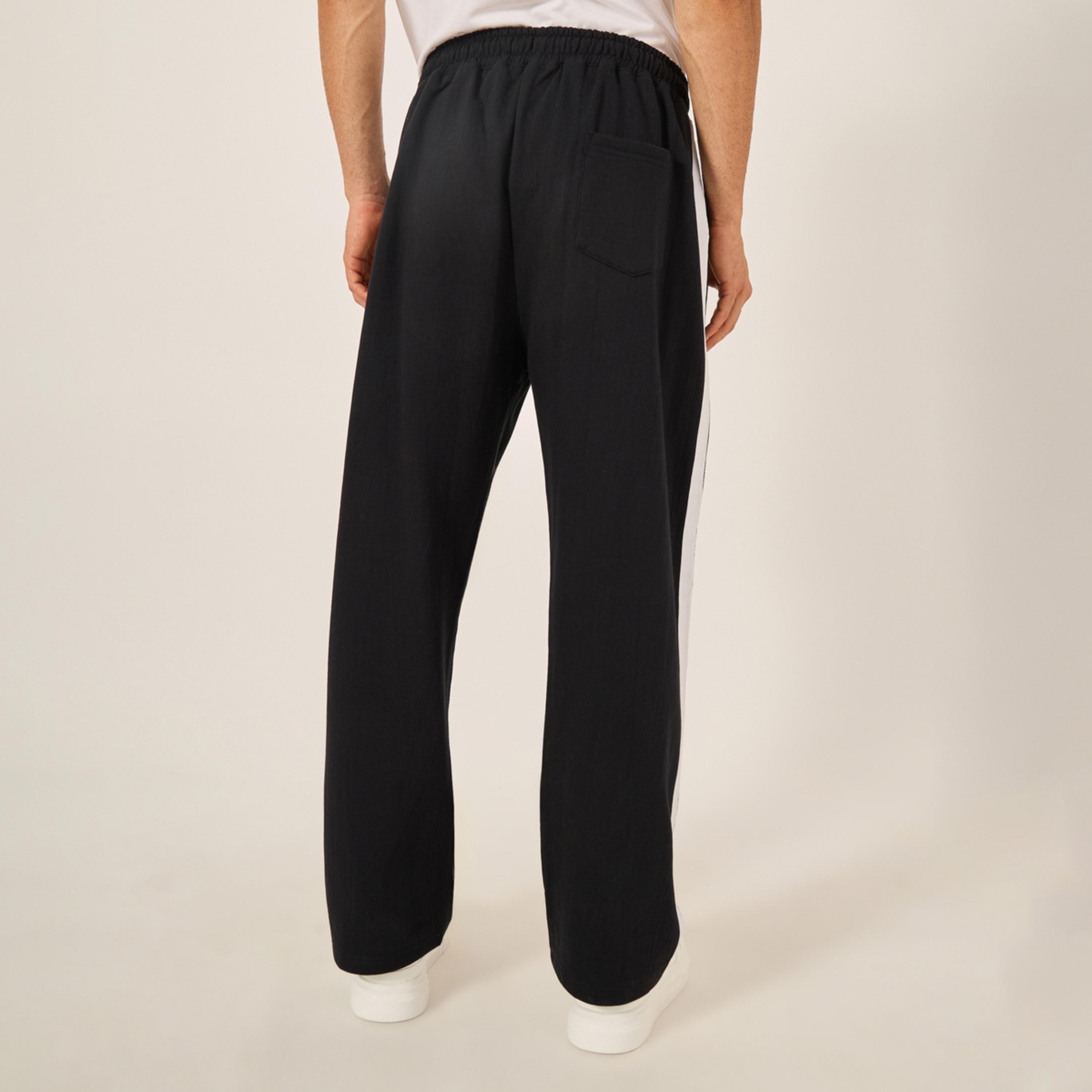 Styli Oversized Wide Tuck Fleece Joggers with Side Stripe and Print Detail-men-clothing-bottoms-joggers-image-4