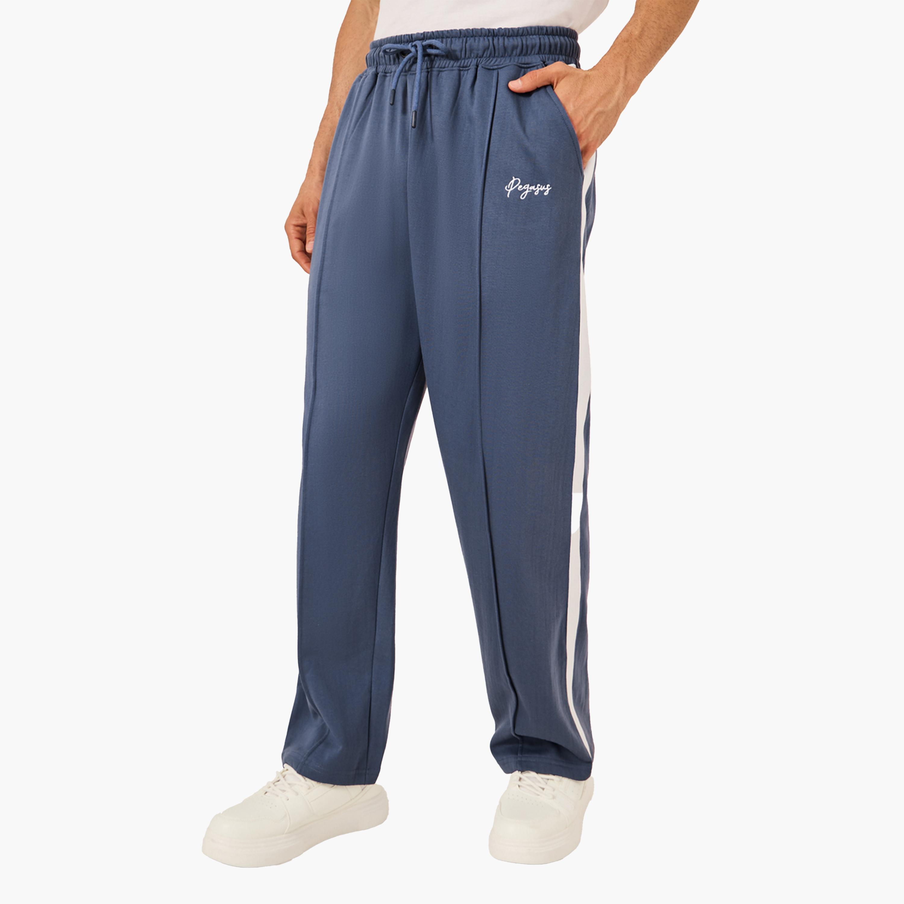 ستايلي - بنطال رياضي صوف كبير الحجم مع خطوط جانبية وتفاصيل مطبوعة-men-clothing-bottoms-joggers-image-1