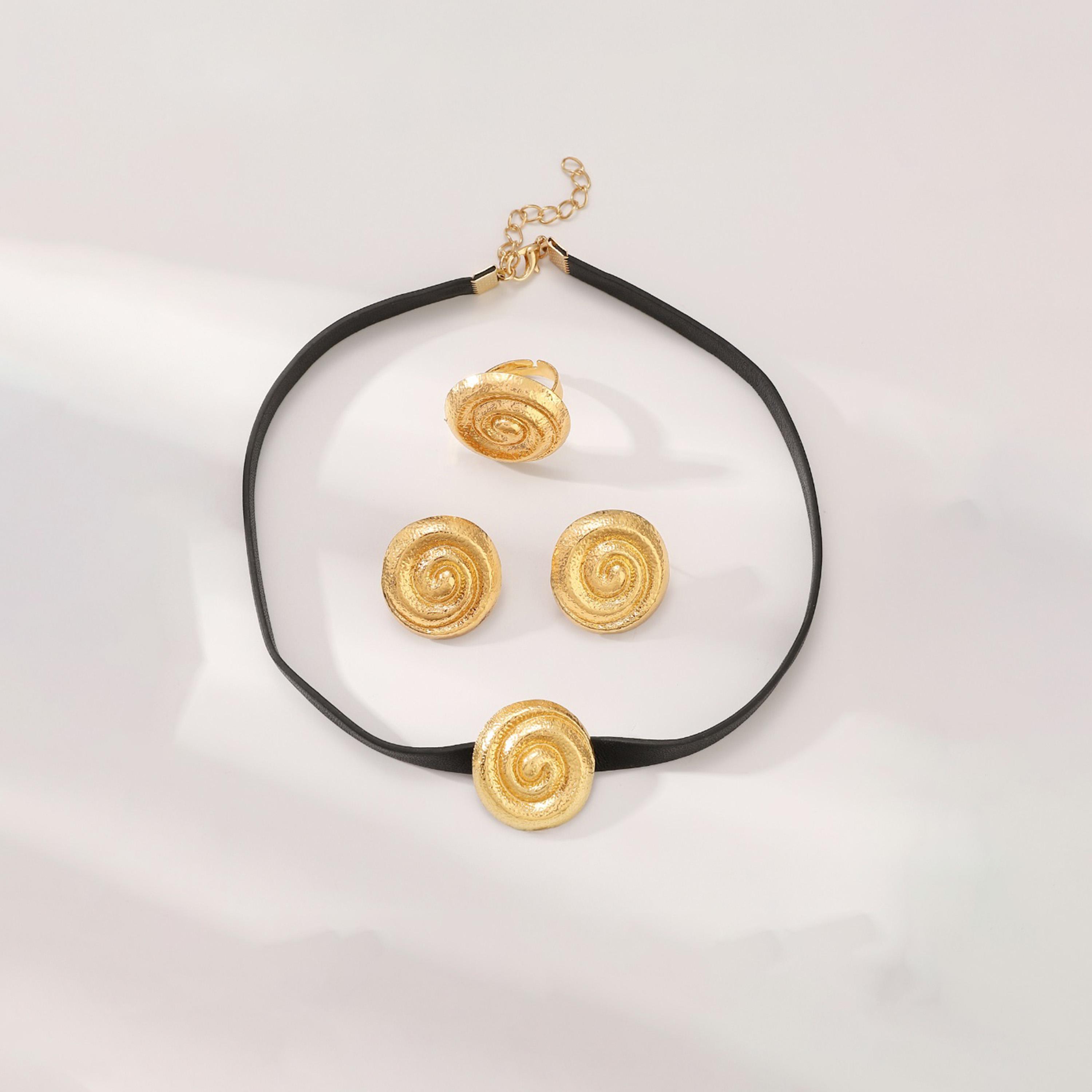 ستايلي - طقم من 3 قطع - سلسال تشوكر مع وخاتم وأقراط-women-watchesandjewellery-jewellery-jewellerysets-image-8