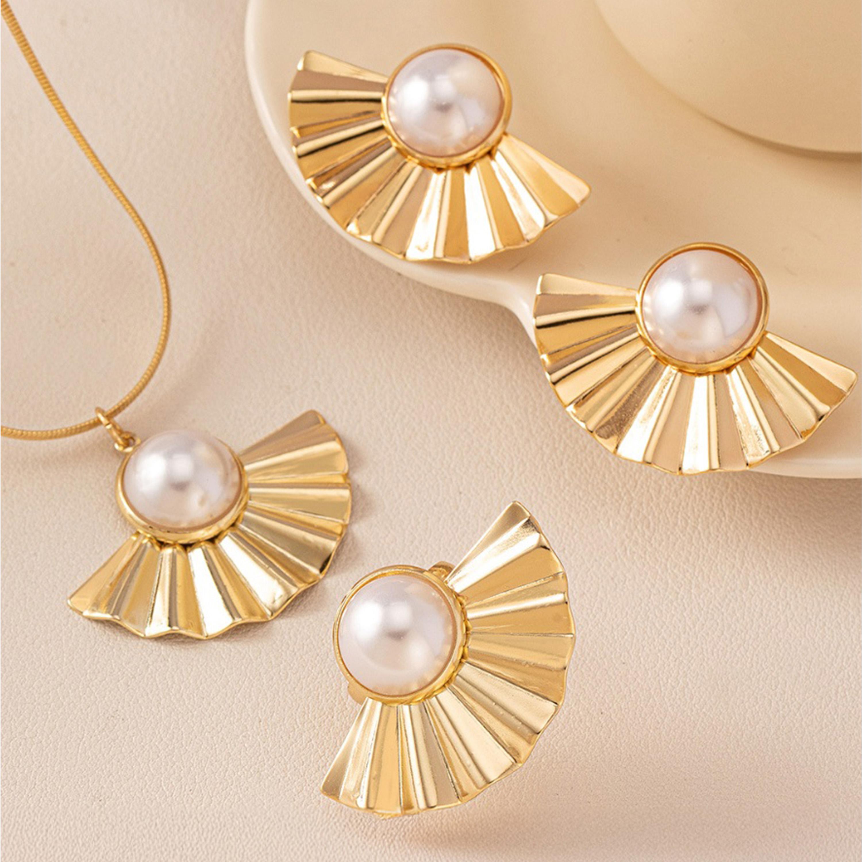 ستايلي - مجموعة من 3 قطع - أقراط وخاتم وسلسال مزين باللؤلؤ-women-watchesandjewellery-jewellery-jewellerysets-image-8