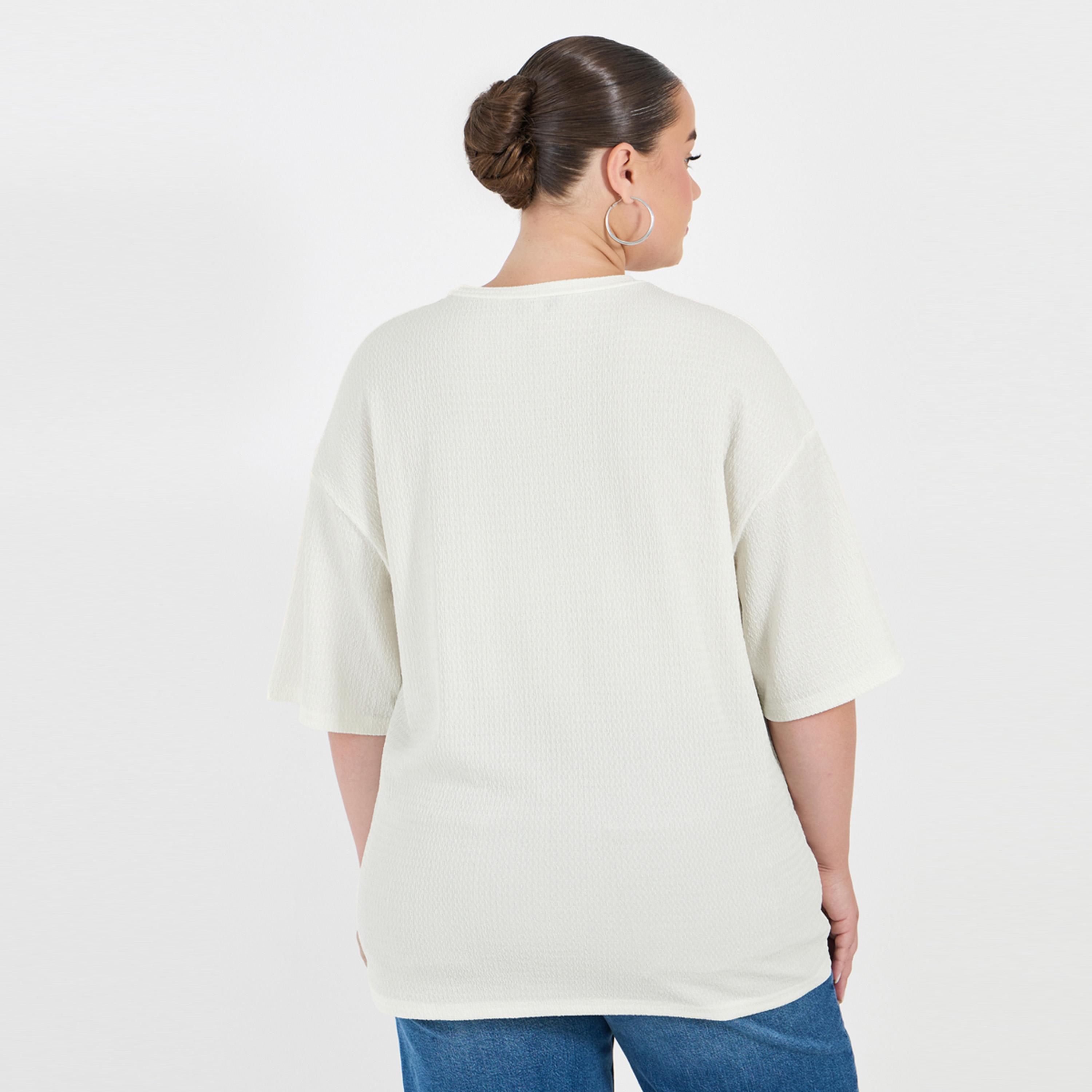 Styli Plus Size Textured Oversized T-Shirtâ€‹ with Patch Detail-women-clothing-nightwear-pyjamas-tops-image-5