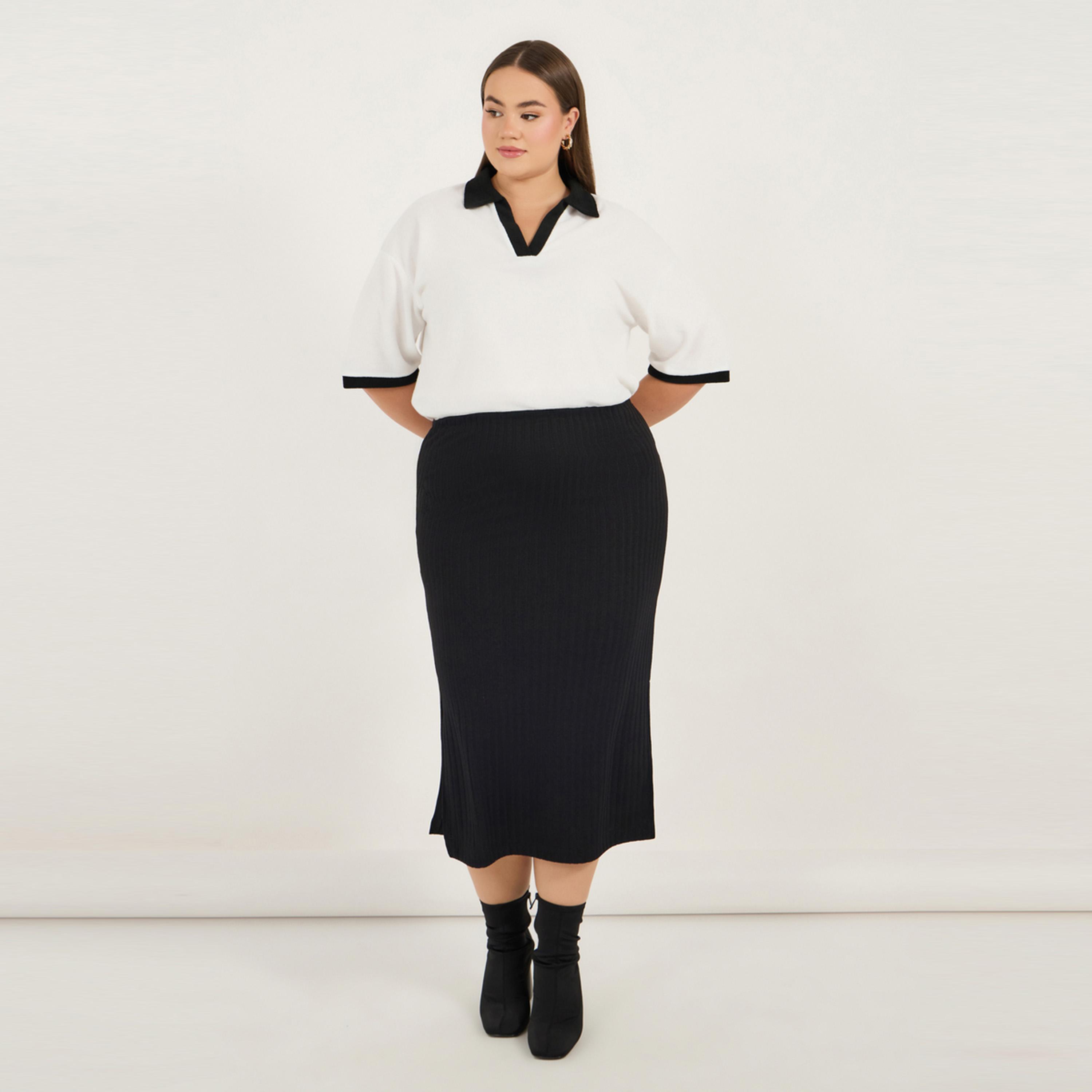 Styli Plus Size Contrast Trim Boxy Fit Collared Polo T-shirt-women-clothing-nightwear-pyjamas-tops-image-2