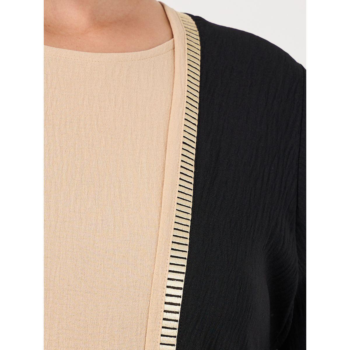 أميرة x ستايلي عباية كريب بتفاصيل مُطرّزة مع فستان-women-arabicclothing-abayas-image-3