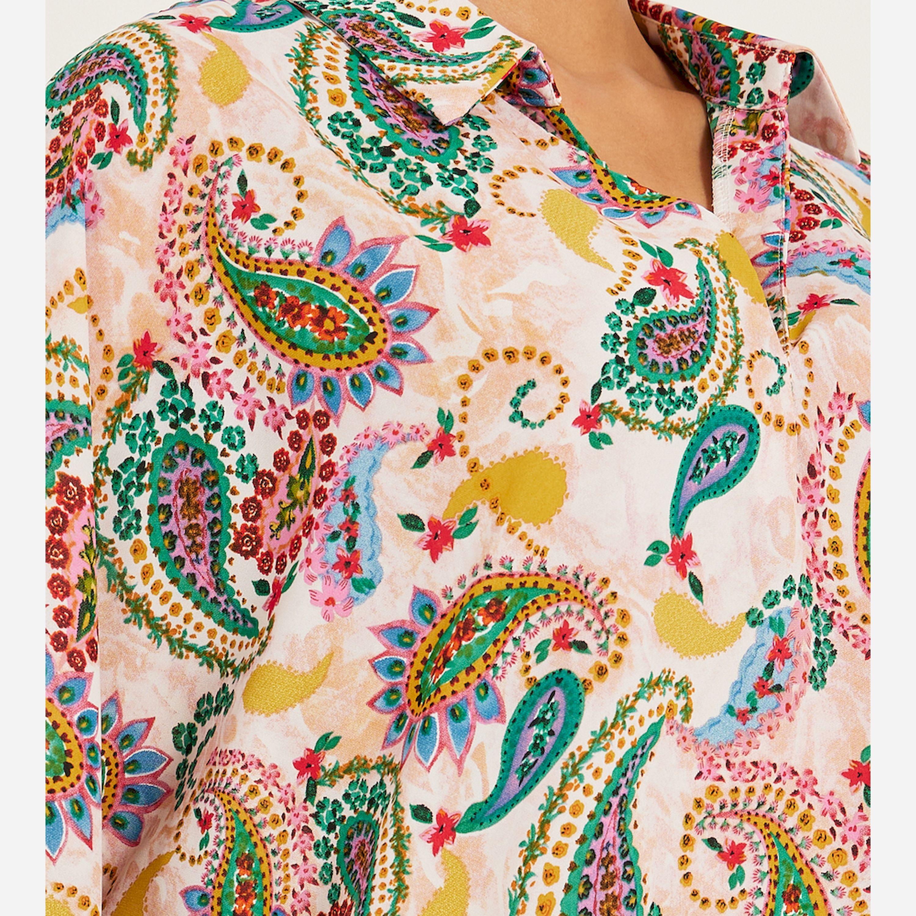 Styli All Over Paisley Print Batwing Fit Shaort Sleeve Jalabiya W/ Collar And Side Slits-women-arabicclothing-jalabiyas-image-4