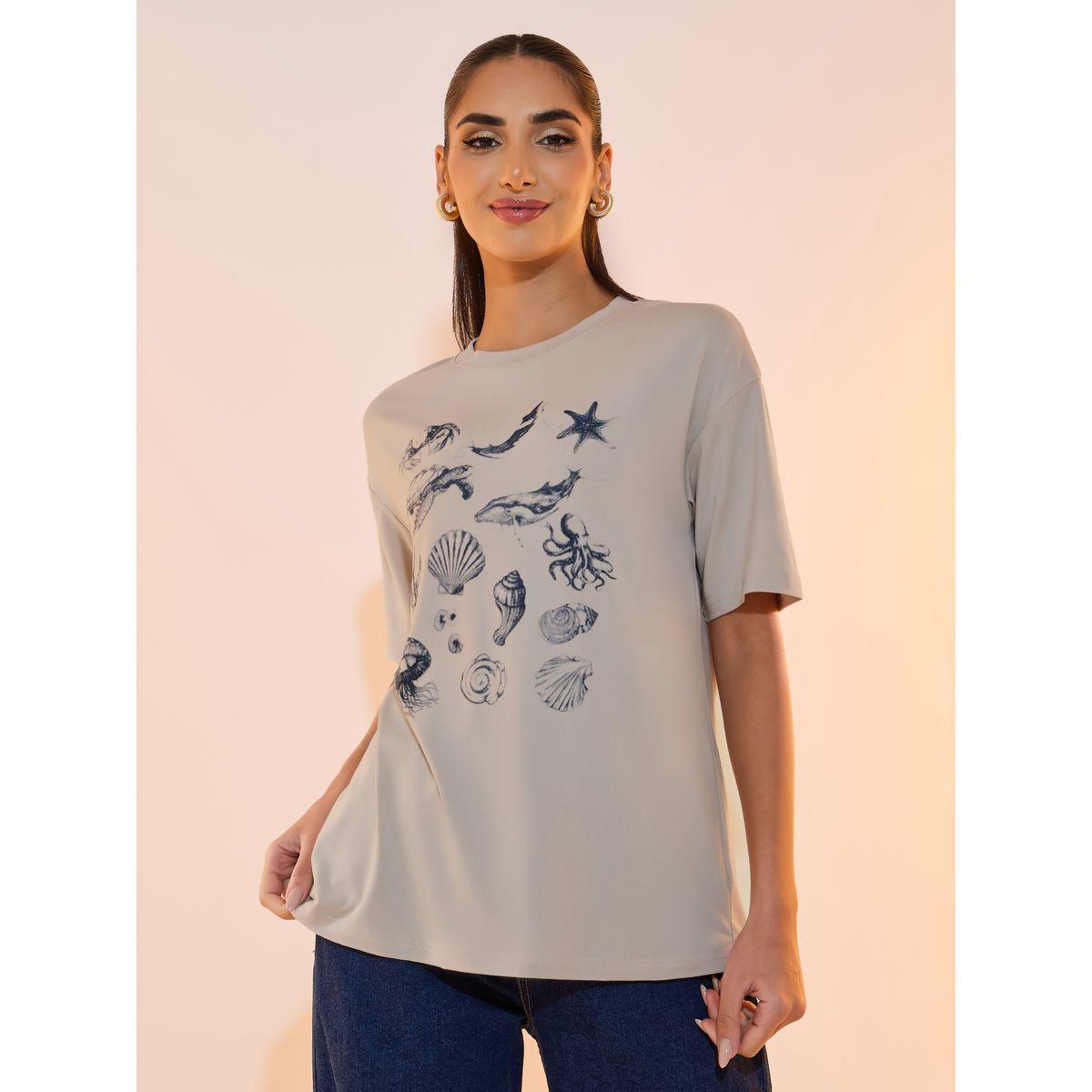 تيشيرت فضفاض بياقة دائرية وطبعة جرافيك-women-clothing-tshirts-image-2