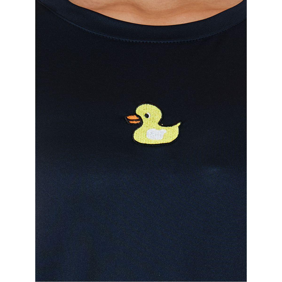 تيشيرت بتفاصيل مُطرّزة وياقة دائرية مع أكمام قصيرة-women-clothing-tshirts-image-3