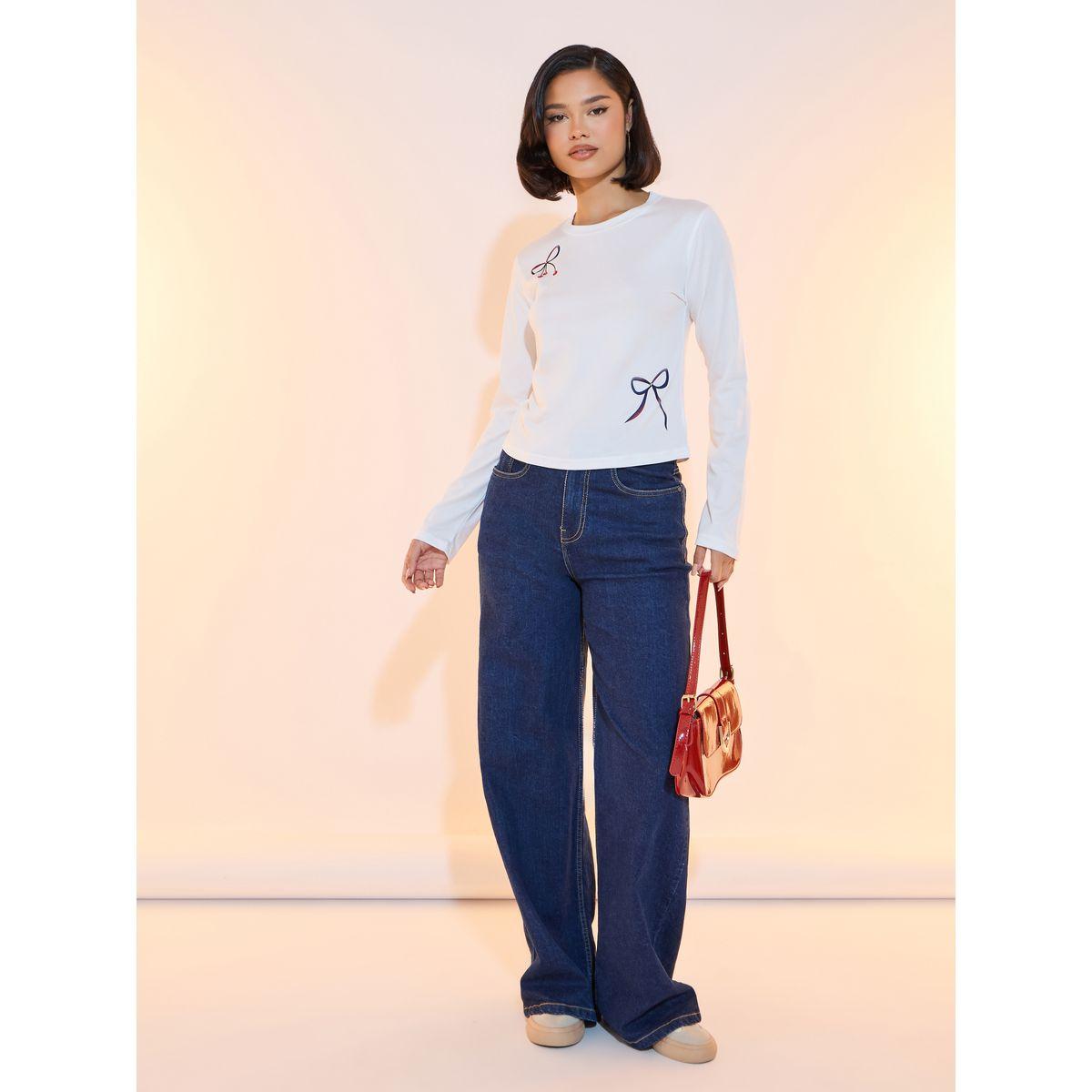 تيشيرت بقصة عادية وياقة دائرية-women-clothing-tshirts-image-2