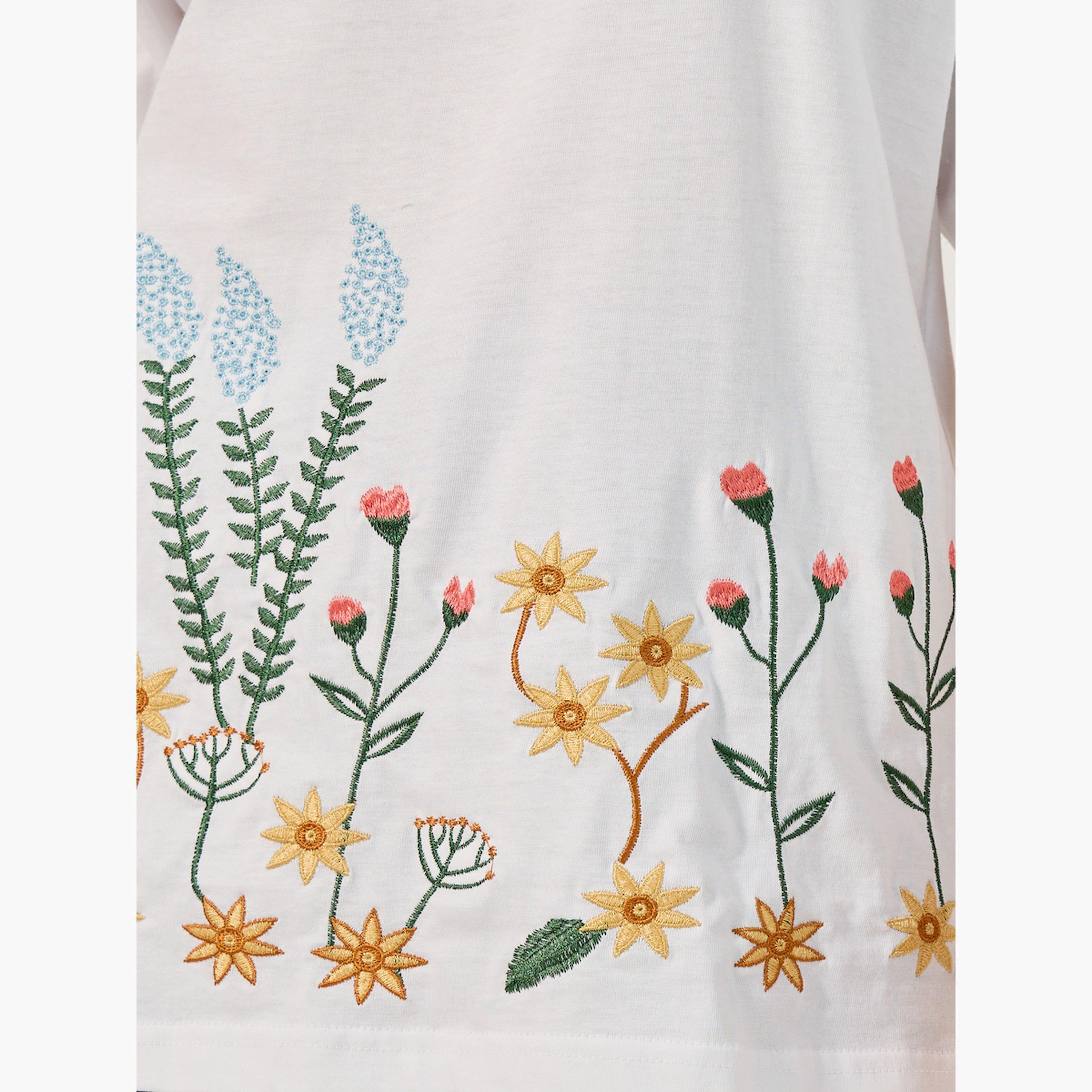 Styli Embroidered Oversized Round Neck T-Shirt-women-clothing-tshirts-image-4
