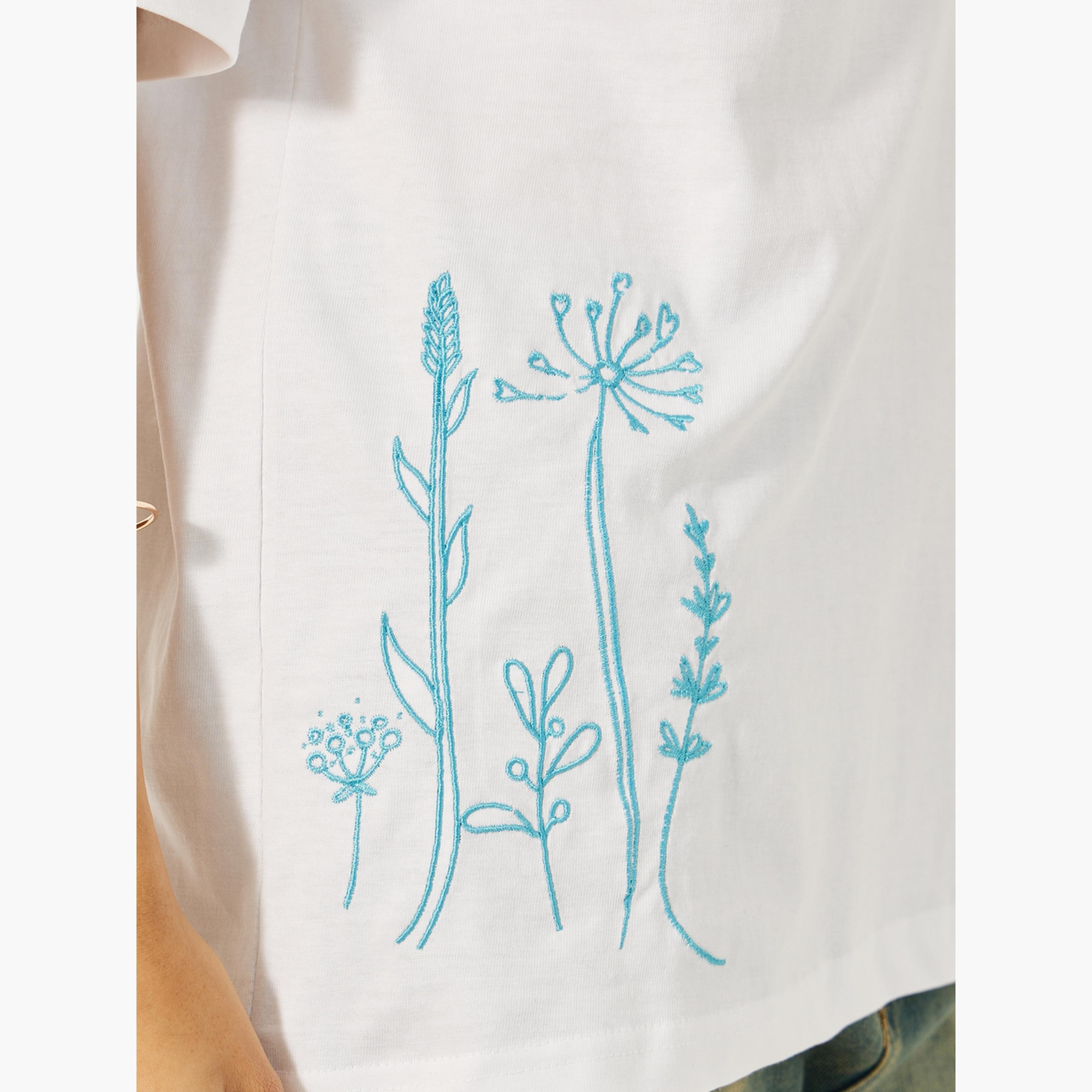 ستايلي - تي شيرت مطرز طويل الأكمام برقبة دائرية-women-clothing-tshirts-image-4