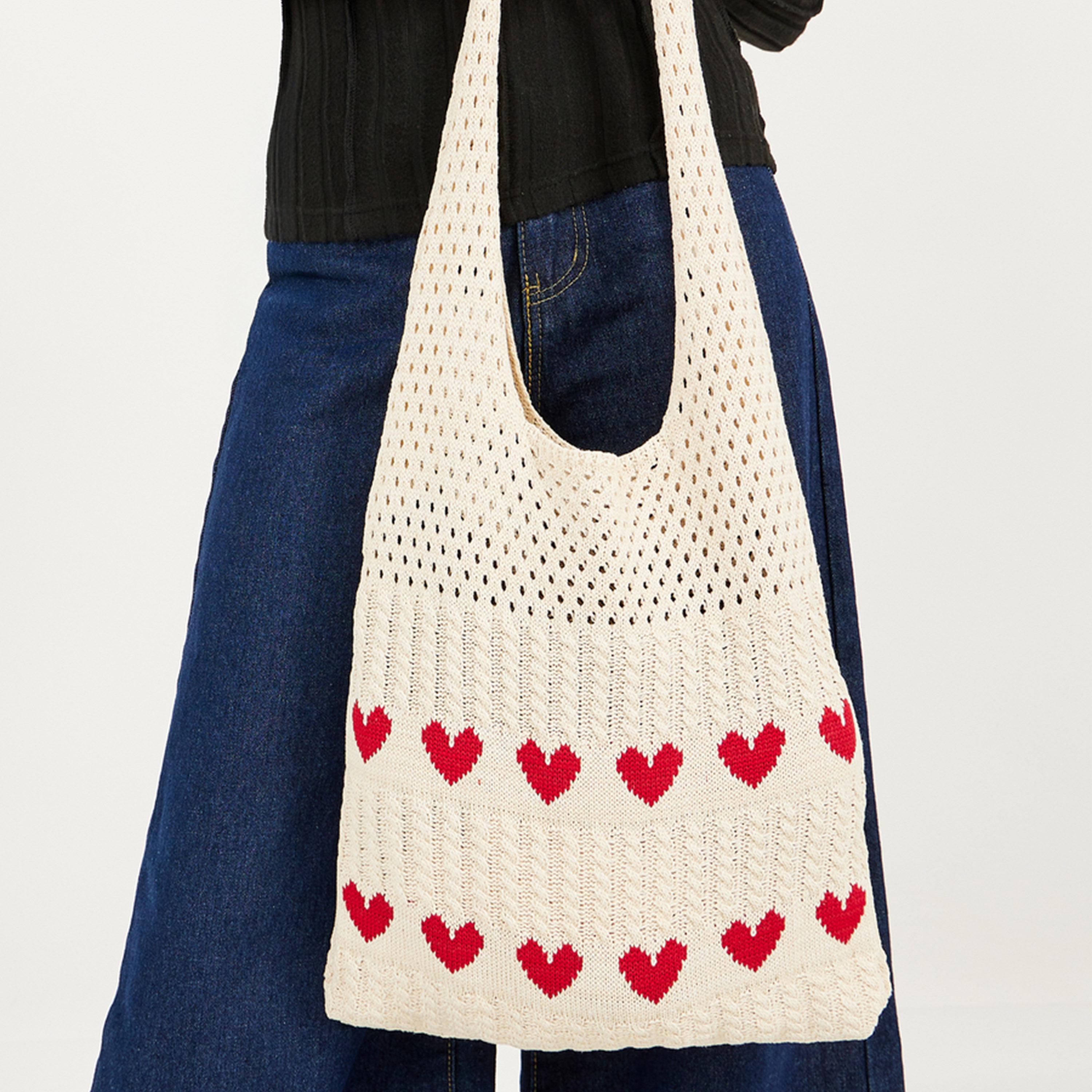 ستايلي - حقيبة شاطئ مطرزة - قلب-women-bagsandwallets-handbags-image-3