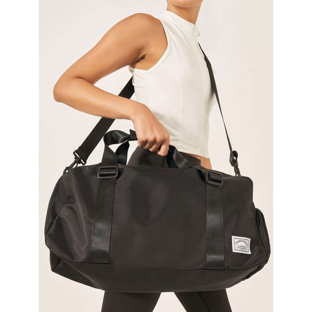 شنطة رياضية مزين بشارة ومقبضين يد-travel-luggagesandbags-dufflebags-image-2