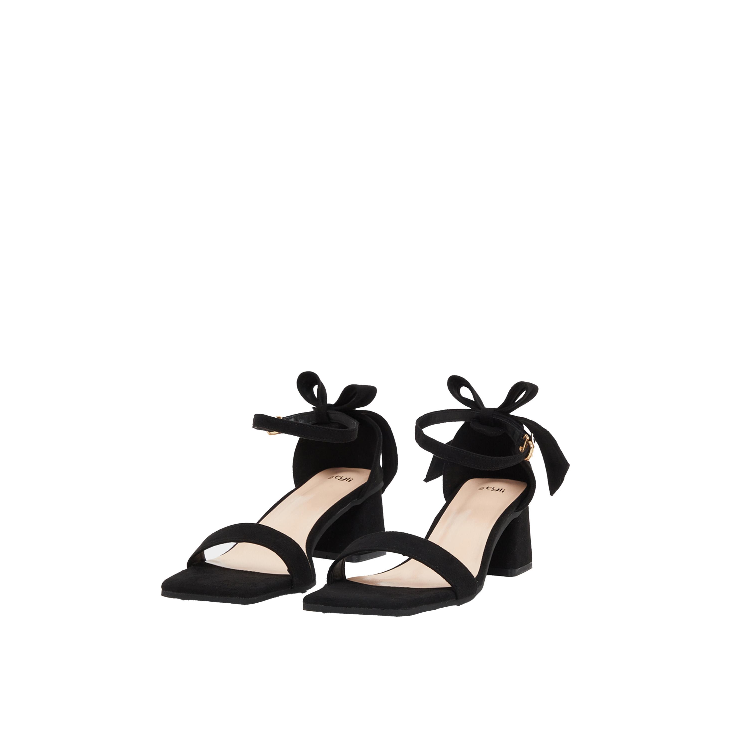 ستايلي - صندل بكعب عريض وحزام للكاحل وتفاصيل فيونكة-women-shoes-sandals-heeled-image-2