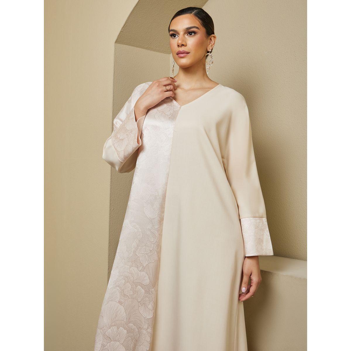 جلابية بتفاصيل جاكار وحافة واسعة-women-arabicclothing-jalabiyas-image-3