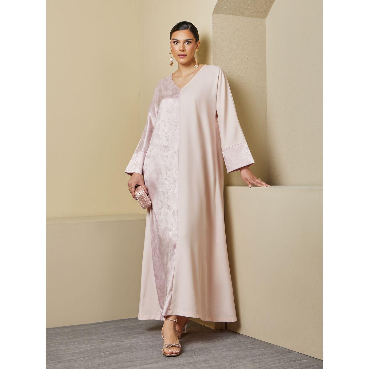 جلابية بتفاصيل جاكار وحافة واسعة-women-arabicclothing-jalabiyas-image-1