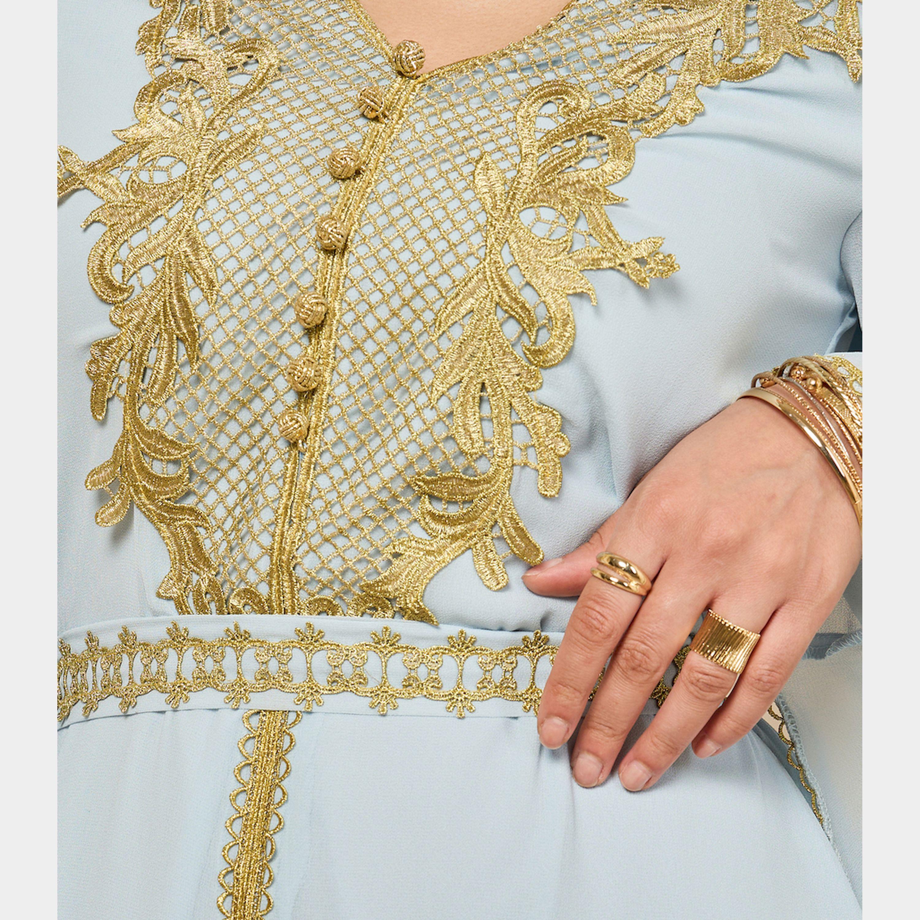 Styli Embroidered V-Neck Lace Insert Kaftan With Buttons Detail-women-arabicclothing-kaftan-image-4