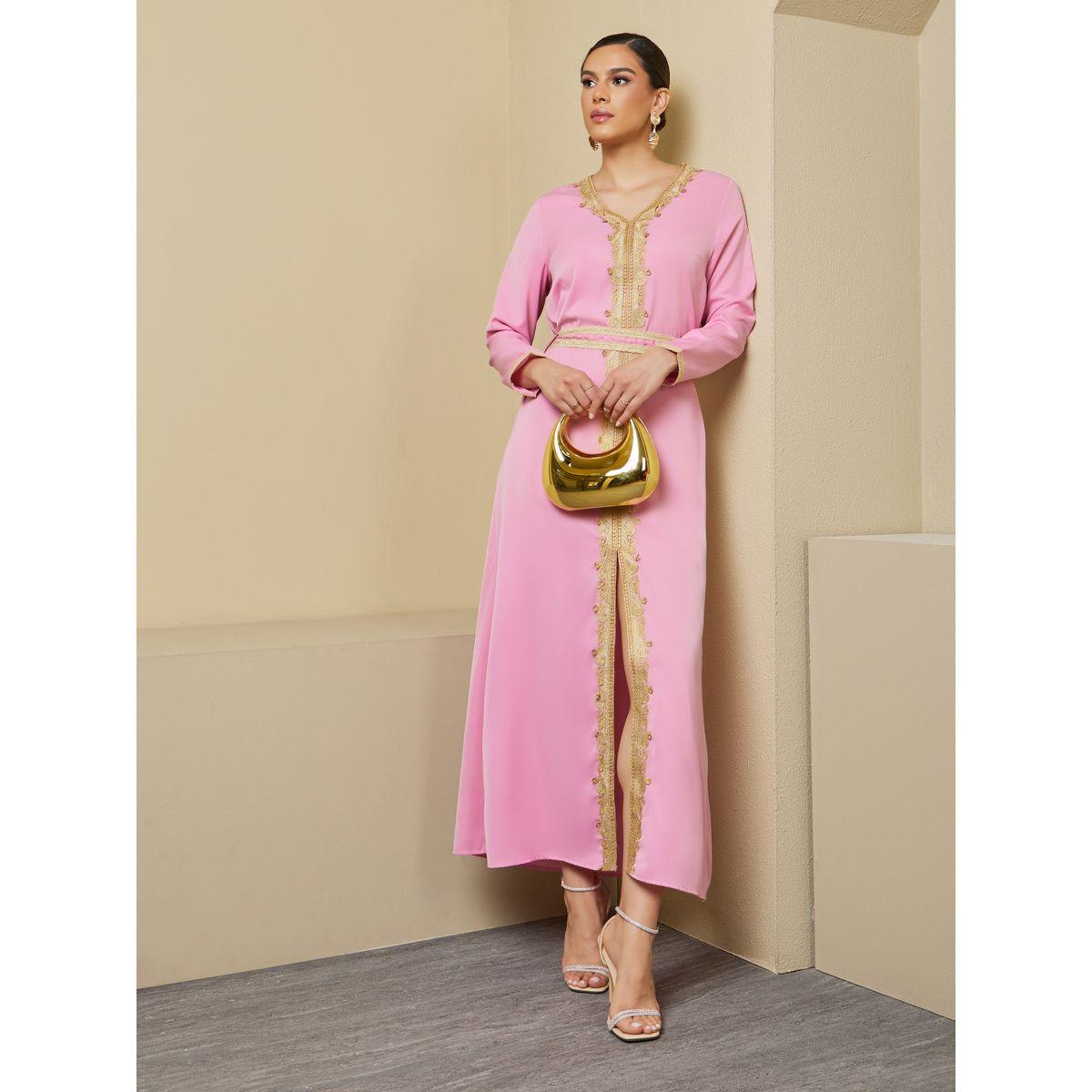 قفطان بحواف واسعة مع تداخلات دانتيل وأزرار-women-arabicclothing-kaftan-image-1