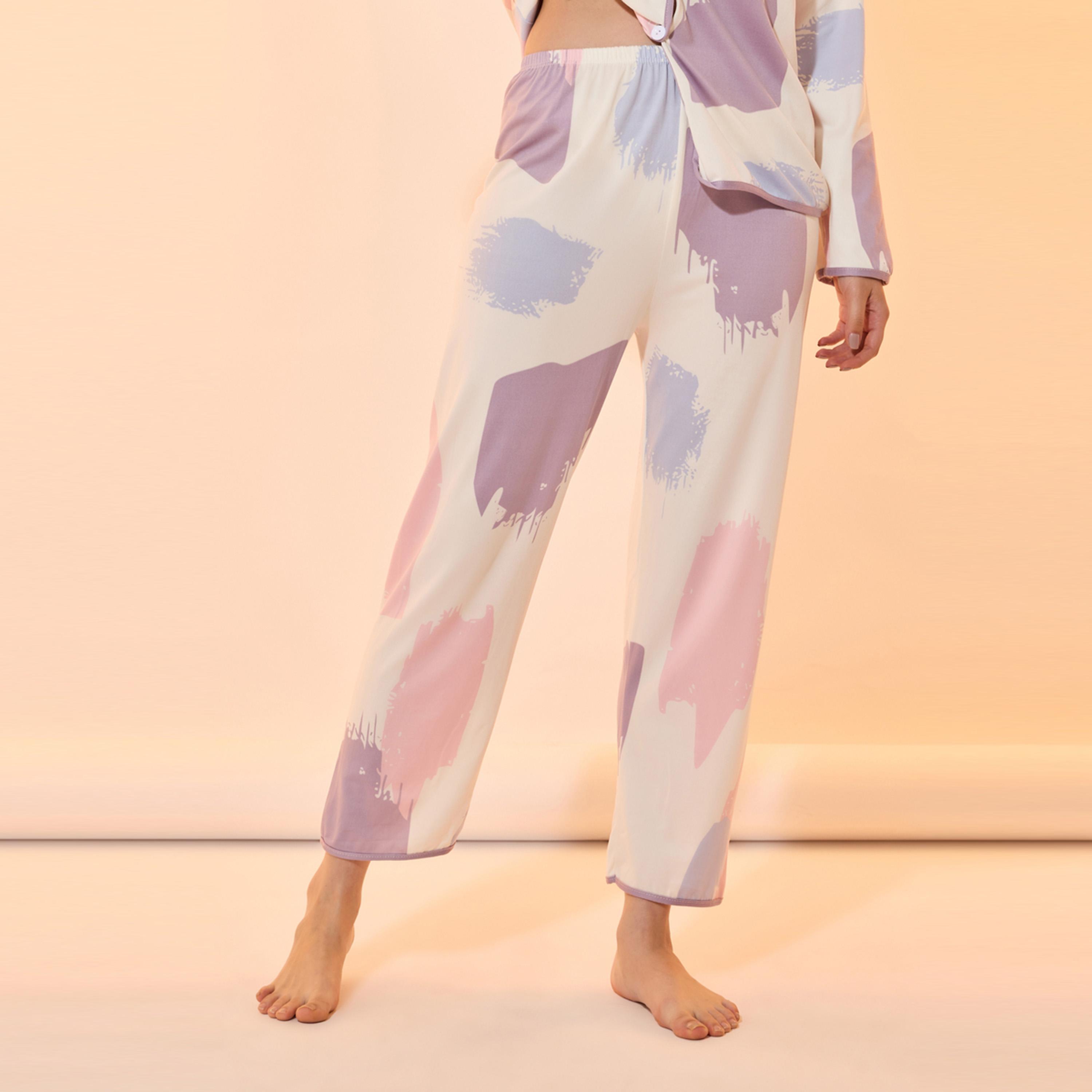 طقم من بنطال بيجاما مع بلوزة مطبعة بالكامل-women-clothing-nightwear-pyjamas-longsets-image-4