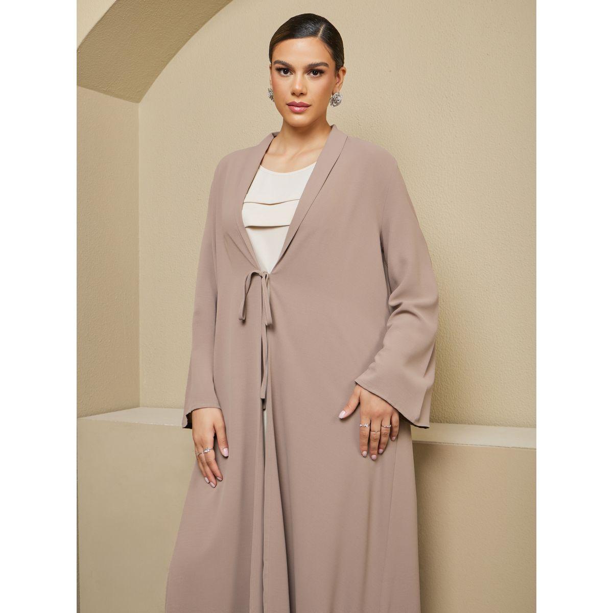 عباية مفتوحة بقصة عادية مع تفاصيل أربطة-women-arabicclothing-abayas-image-3