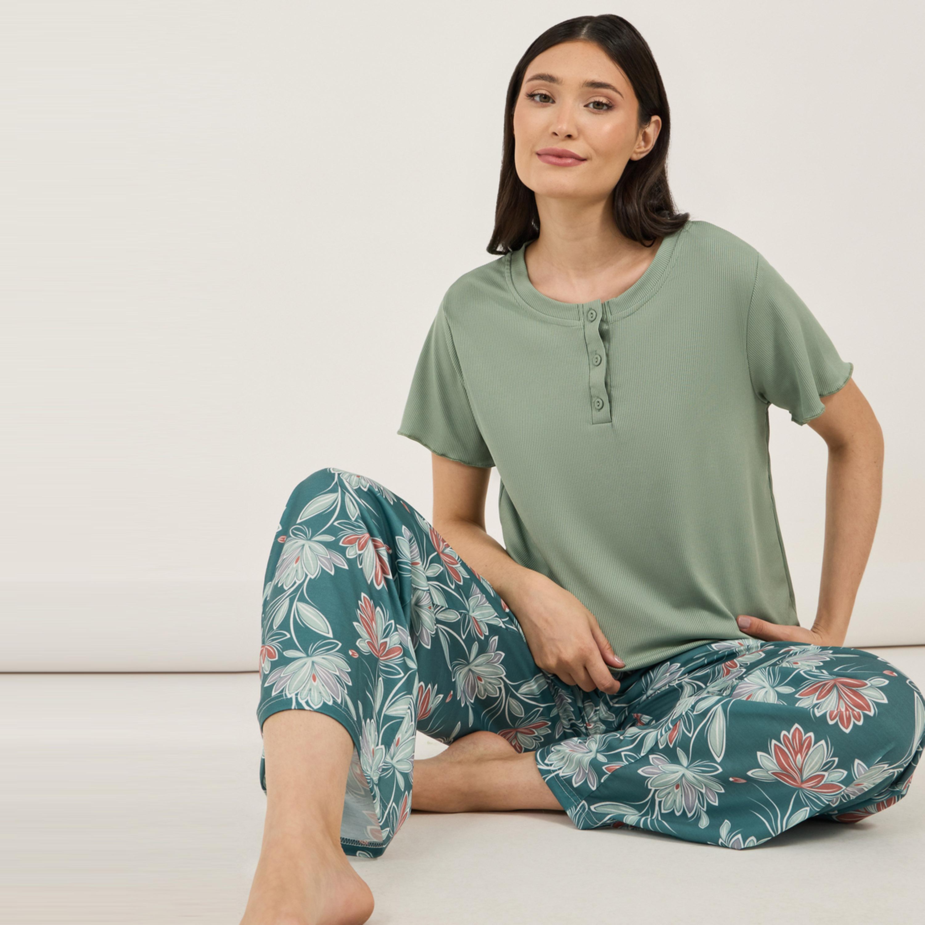 Styli Unwind Rib Placket T-Shirt & Floral Print Pyjama Set-women-clothing-nightwear-pyjamas-longsets-image-1