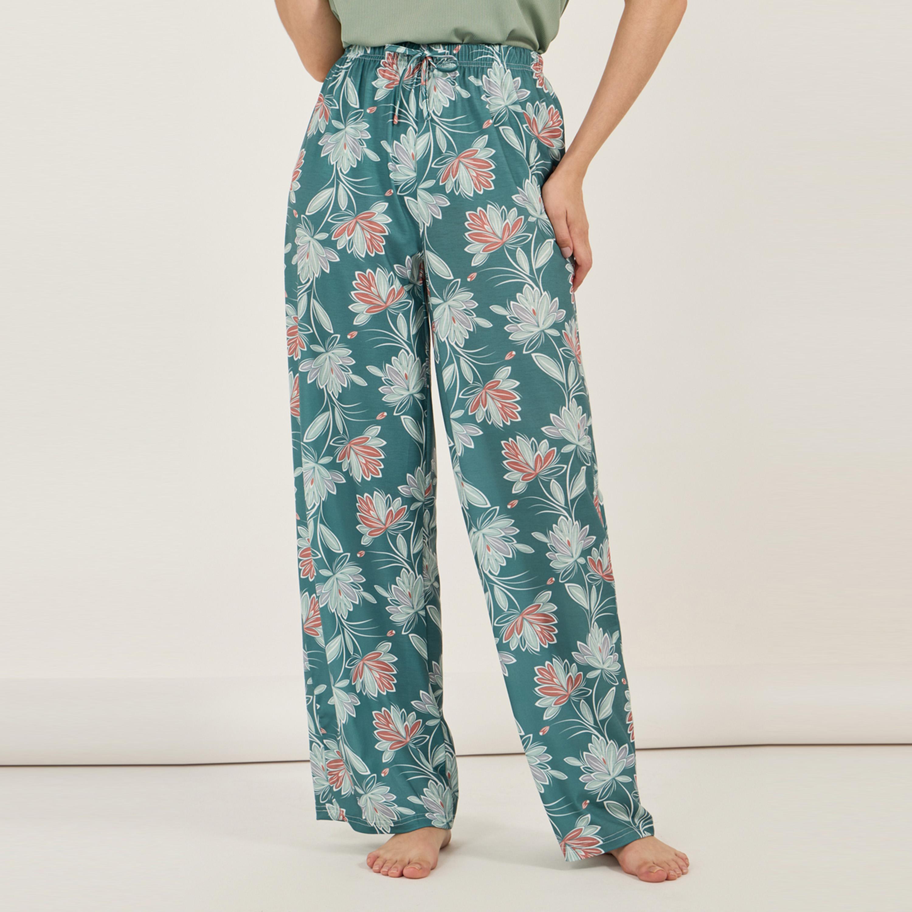 Styli Unwind Rib Placket T-Shirt & Floral Print Pyjama Set-women-clothing-nightwear-pyjamas-longsets-image-5