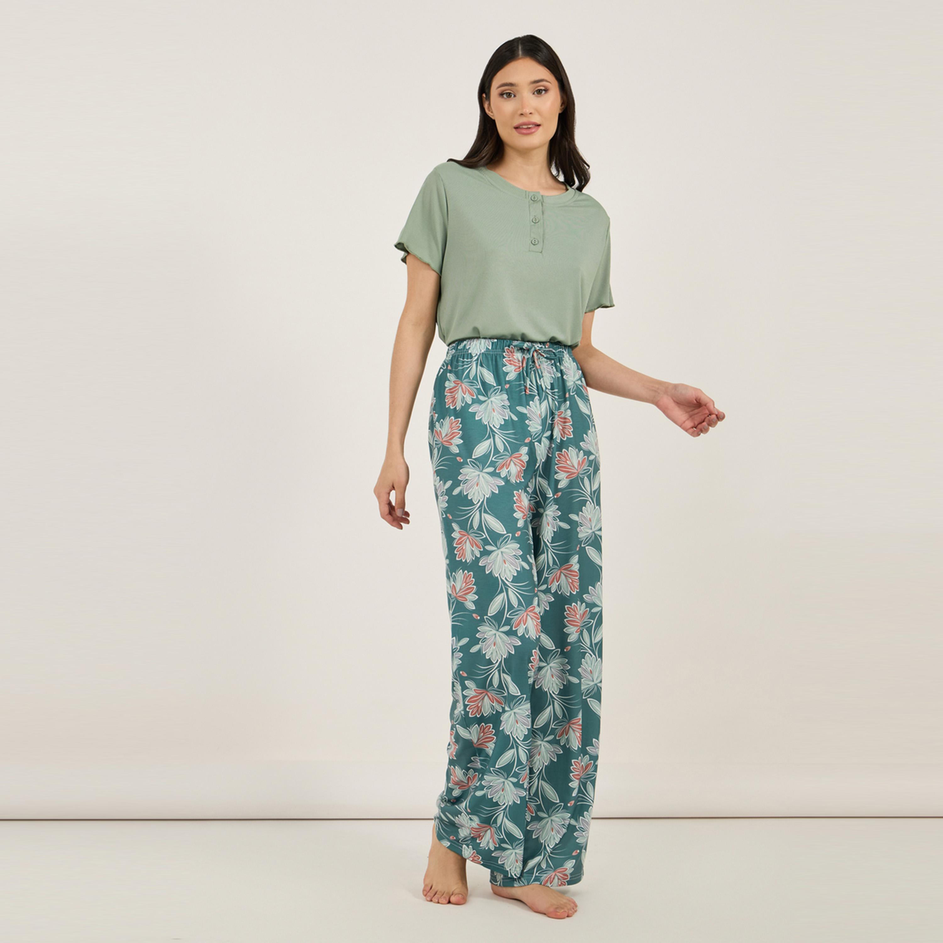 Styli Unwind Rib Placket T-Shirt & Floral Print Pyjama Set-women-clothing-nightwear-pyjamas-longsets-image-6