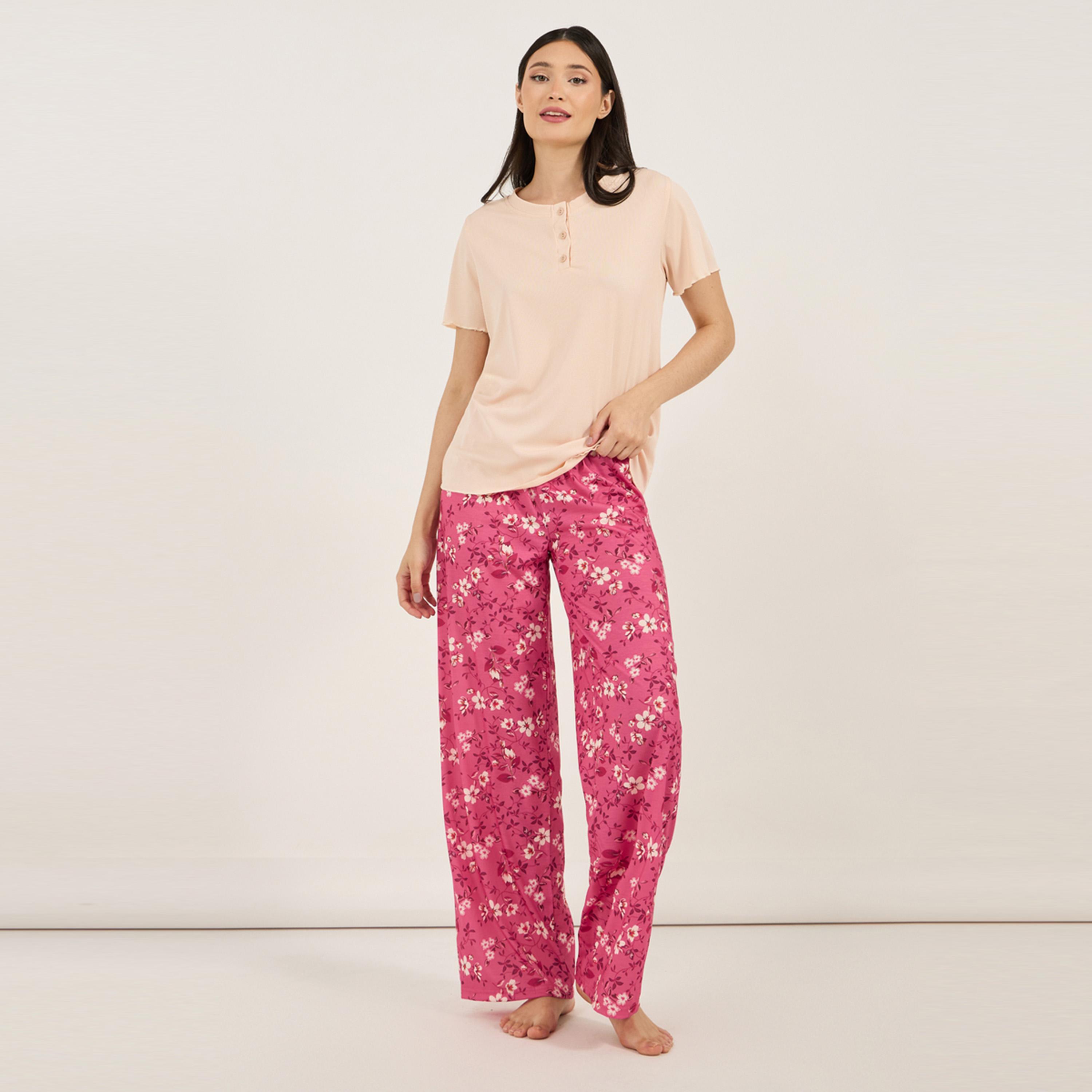 Styli Unwind Rib Placket T-Shirt & Ditsy Floral Print Pyjama Set-women-clothing-nightwear-pyjamas-longsets-image-1