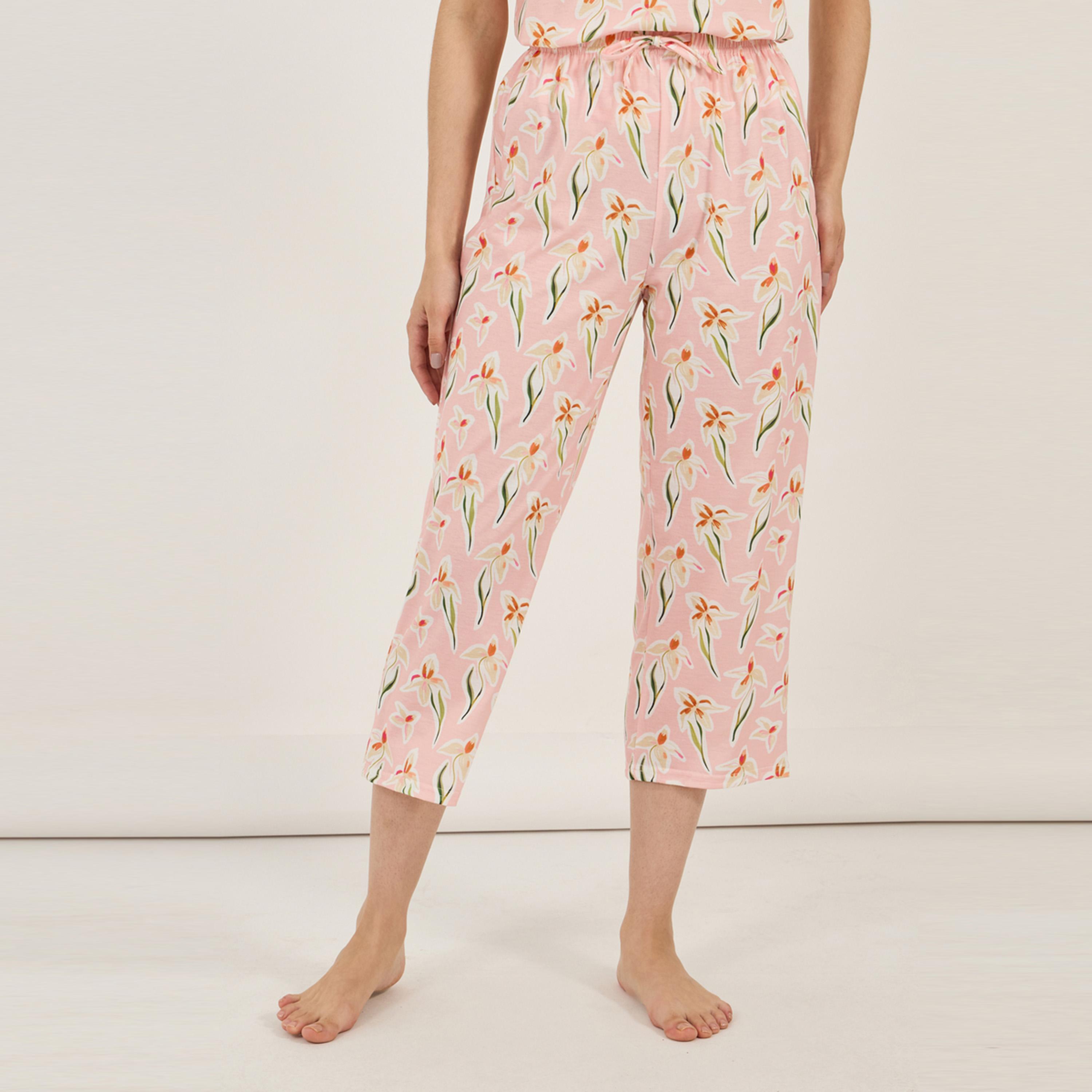 Styli Unwind All Over Floral Print Ruffled Sleeve T-Shirt & Capri Set-women-clothing-nightwear-pyjamas-longsets-image-5