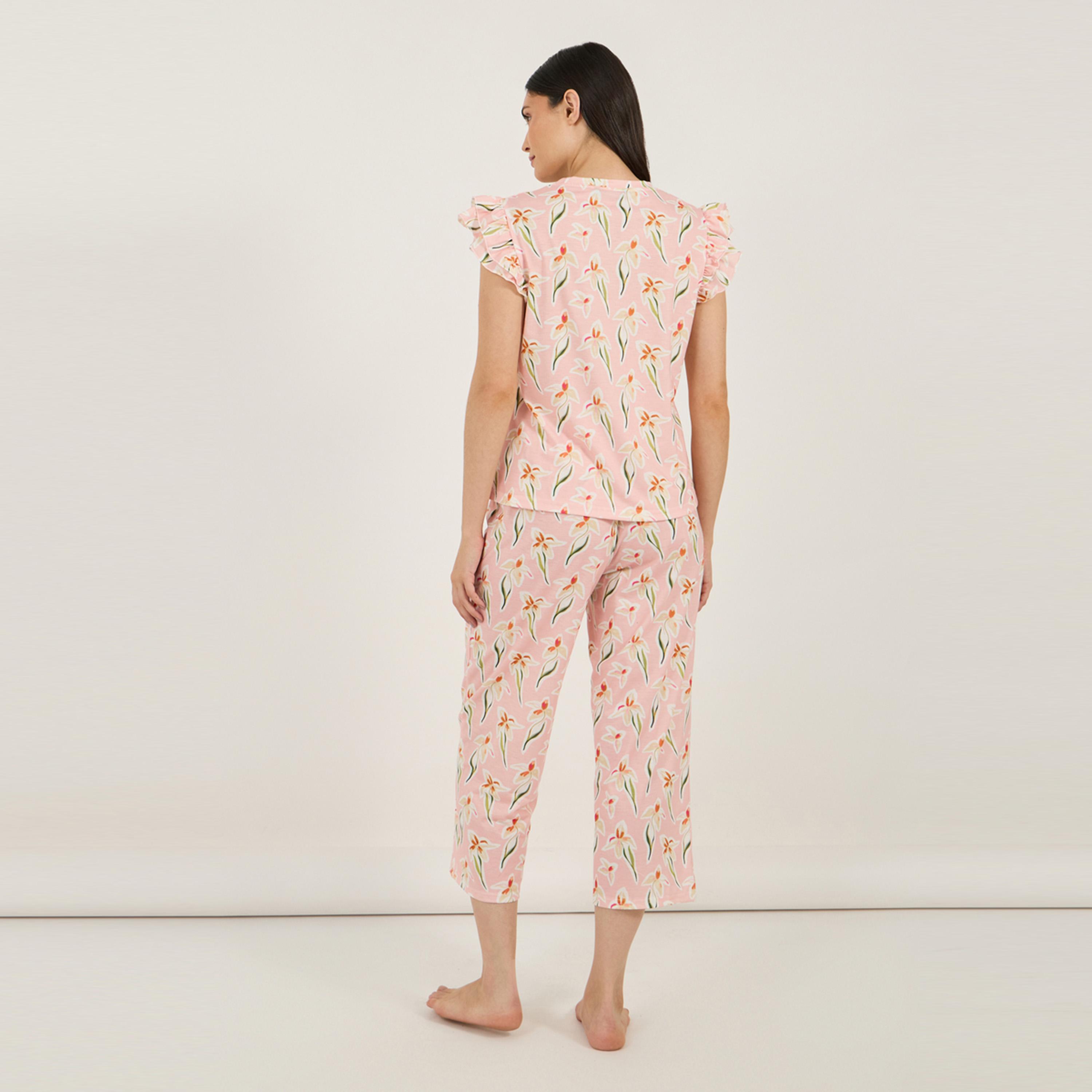 Styli Unwind All Over Floral Print Ruffled Sleeve T-Shirt & Capri Set-women-clothing-nightwear-pyjamas-longsets-image-6