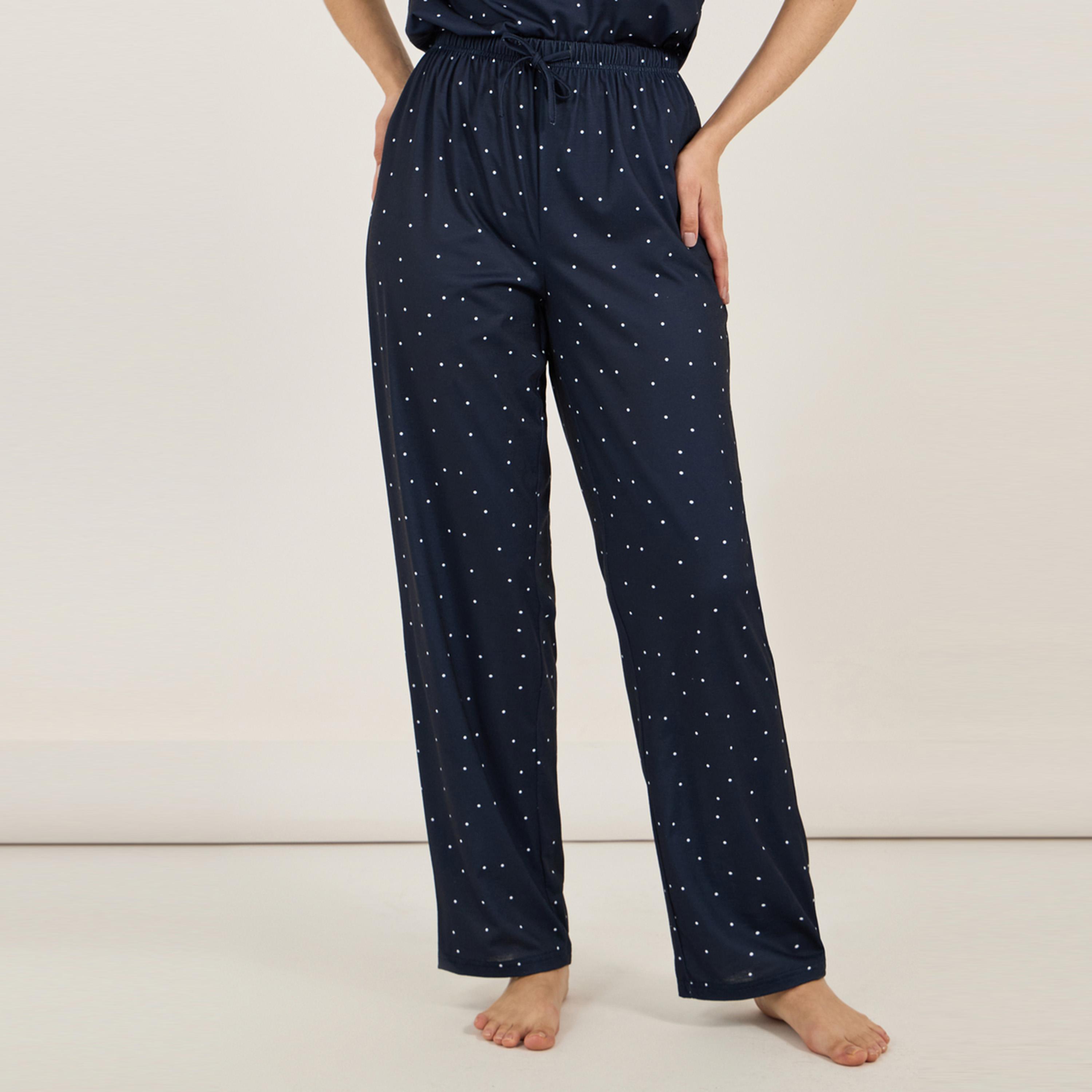 ستايلي - طقم تي شيرت بشعار وفتحة V مع بنطال بيجامة منقط أنوايند-women-clothing-nightwear-pyjamas-longsets-image-6