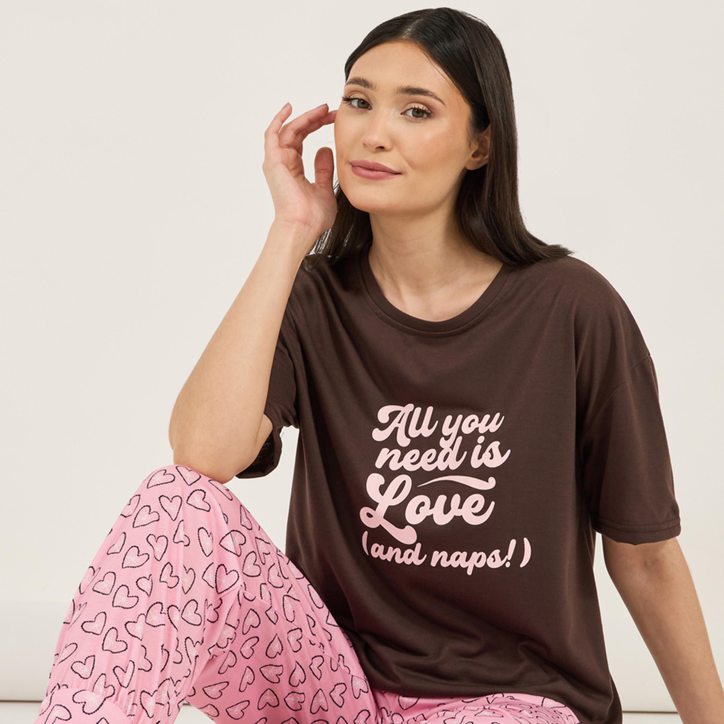 ستايلي - طقم تي شيرت بأكمام منسدلة وبنطال بيجامة أنوايند - قلوب-women-clothing-nightwear-pyjamas-longsets-image-1
