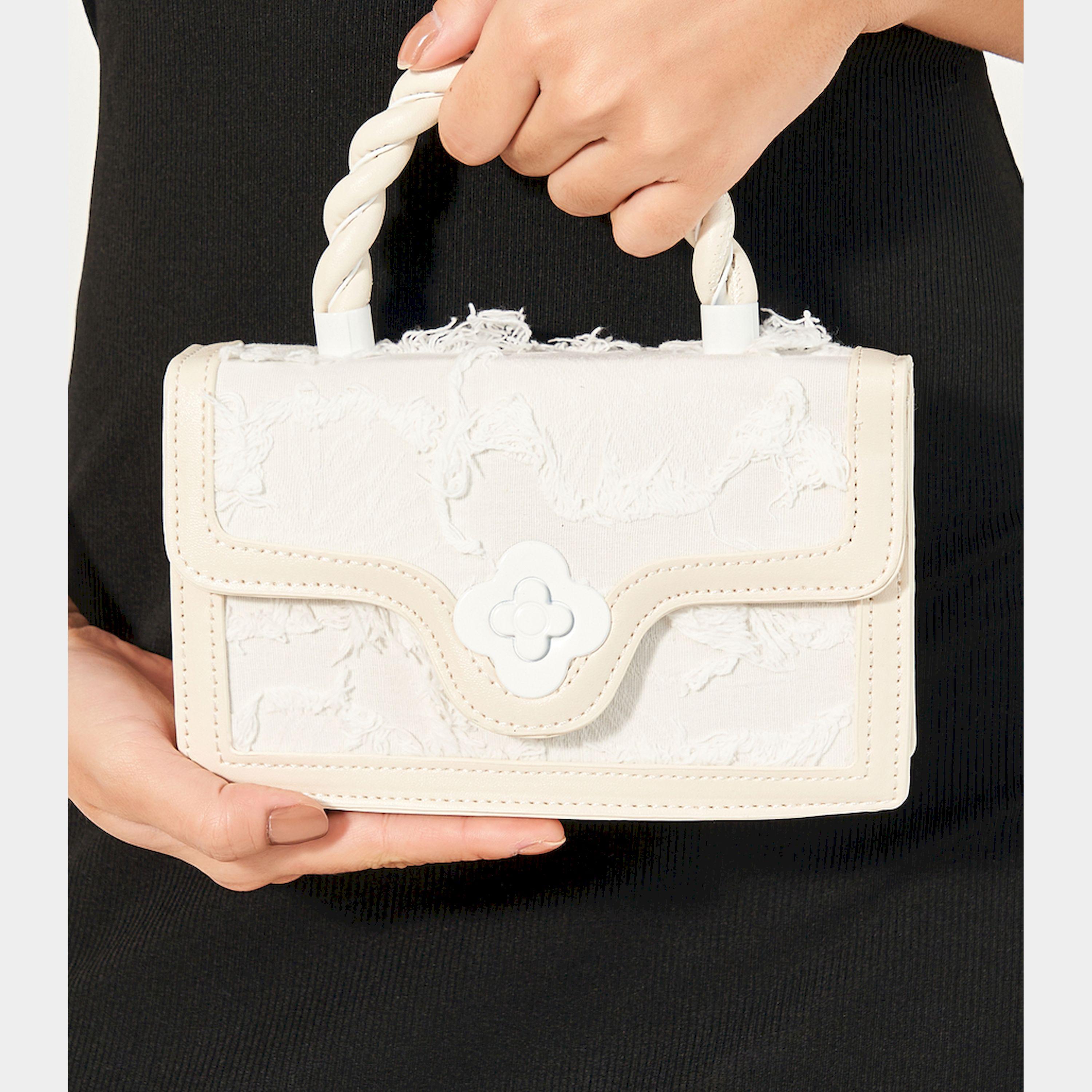 ستايلي - حقيبة يد مزينة بالدانتيل مع حزام قابل للفصل-women-bagsandwallets-handbags-image-2