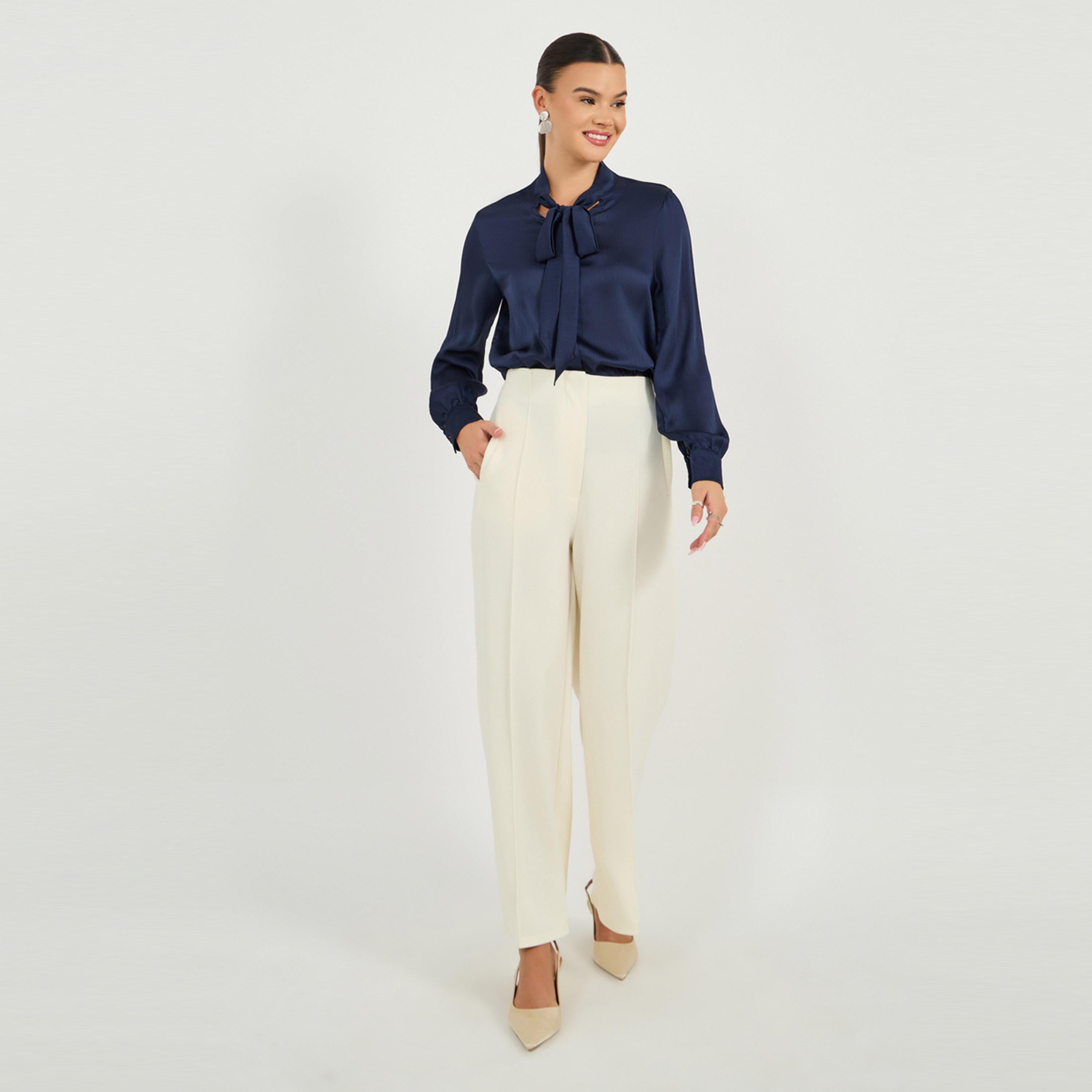 ستايلي - بلوزة بمقاس عادي مع تفاصيل رباط-women-clothing-shirtsandblouses-blouses-image-2