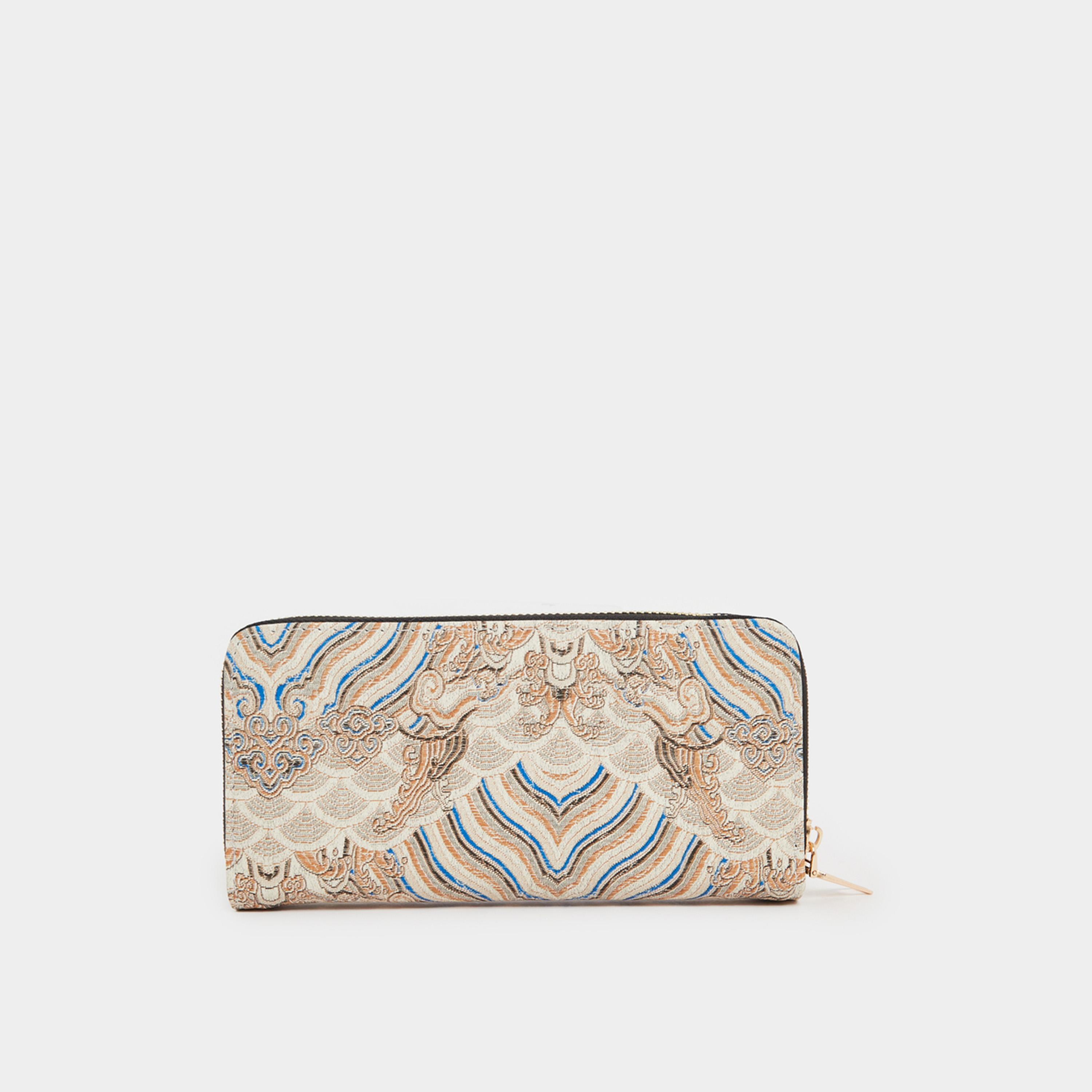 ستايلي - محفظة مطرزة مزودة بسحّاب-women-bagsandwallets-wallets-image-2