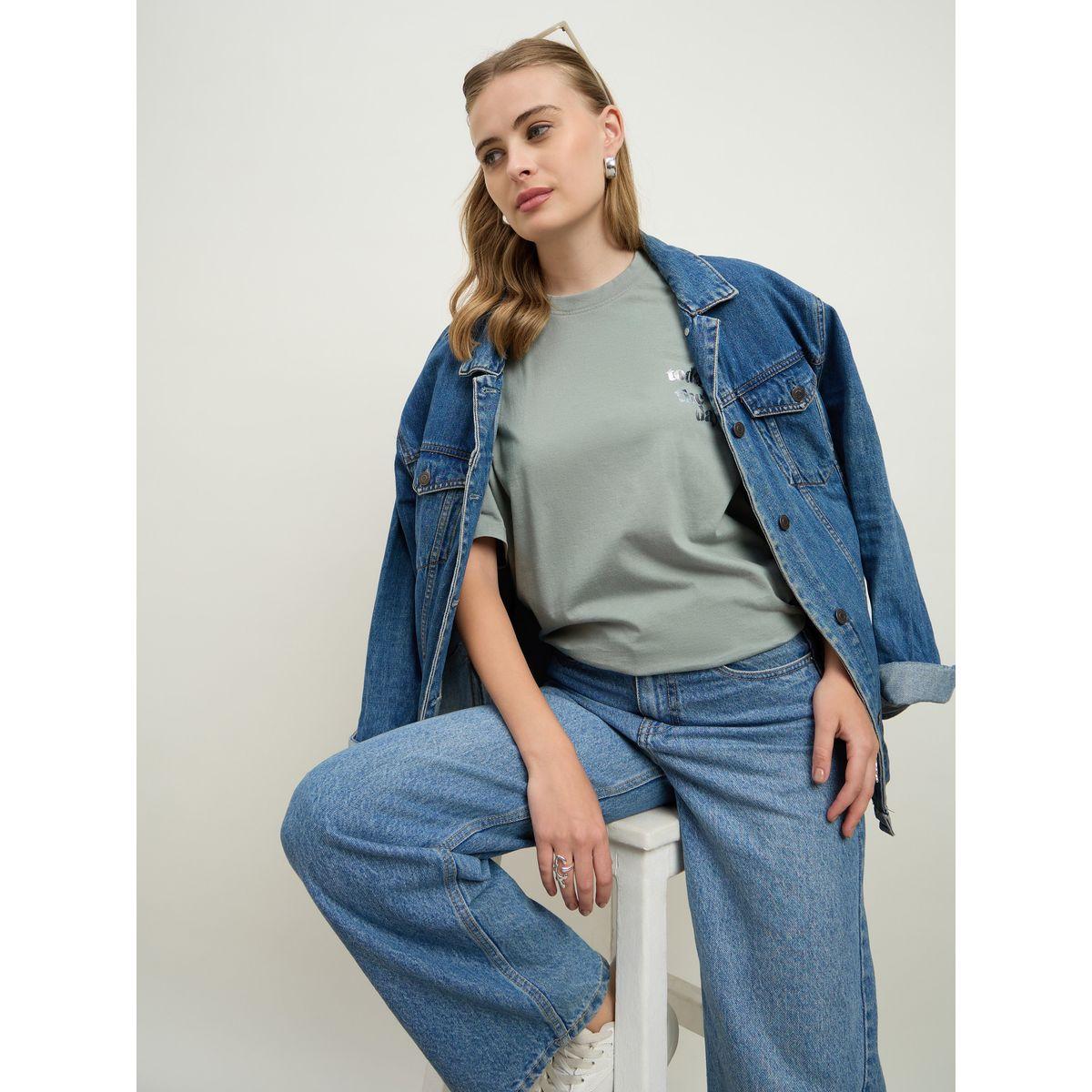 Styli Acid Washed Foil Slogan Print Oversized Longline T-Shirt-women-clothing-tshirts-image-6